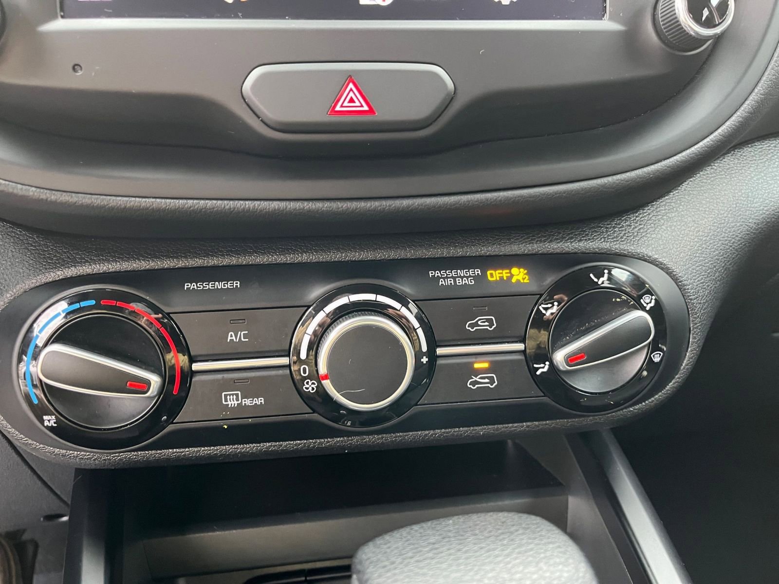 Thumbnail: 2025 Kia Soul - 24