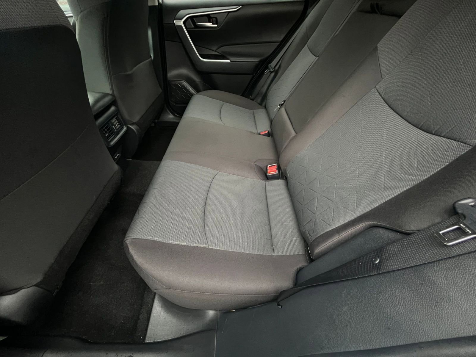 Thumbnail: 2025 Toyota RAV4 - 27