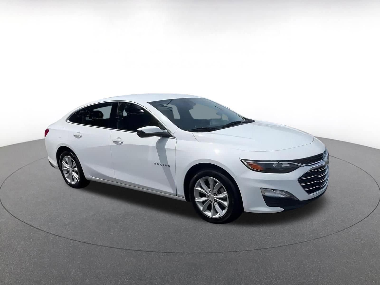 Thumbnail: 2023 Chevrolet Malibu - 2