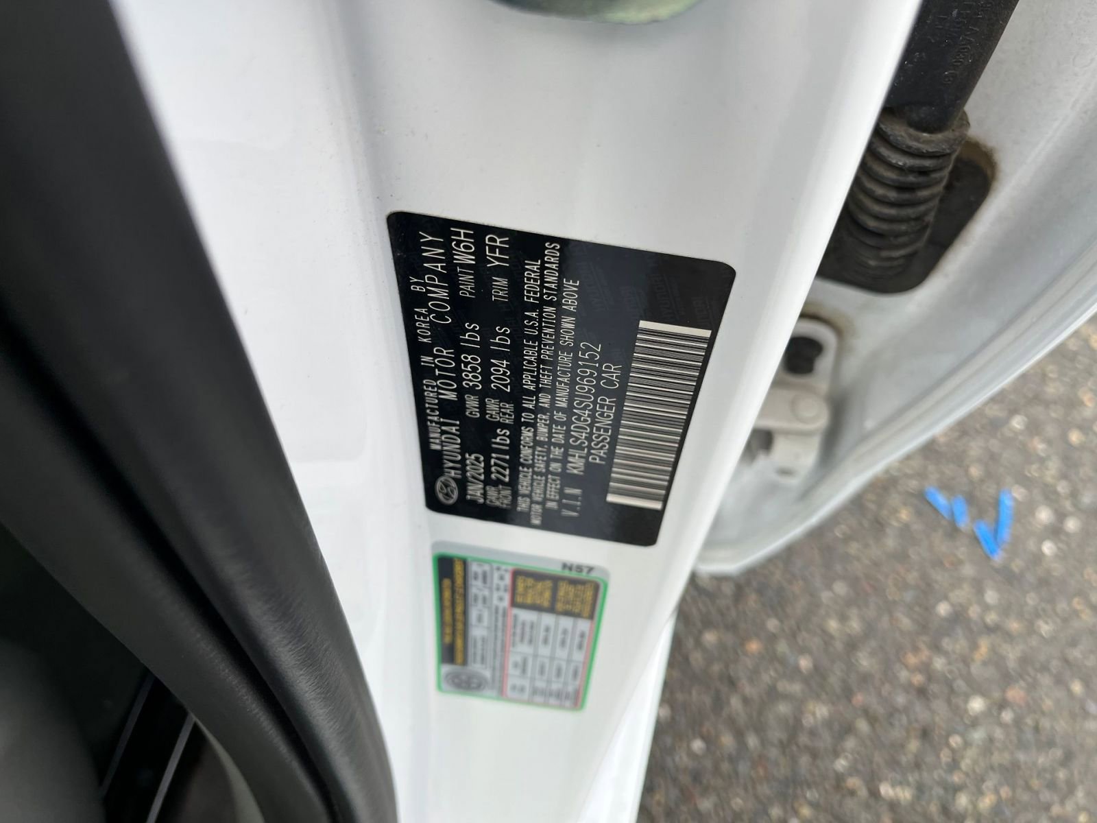 Thumbnail: 2025 Hyundai Elantra - 9