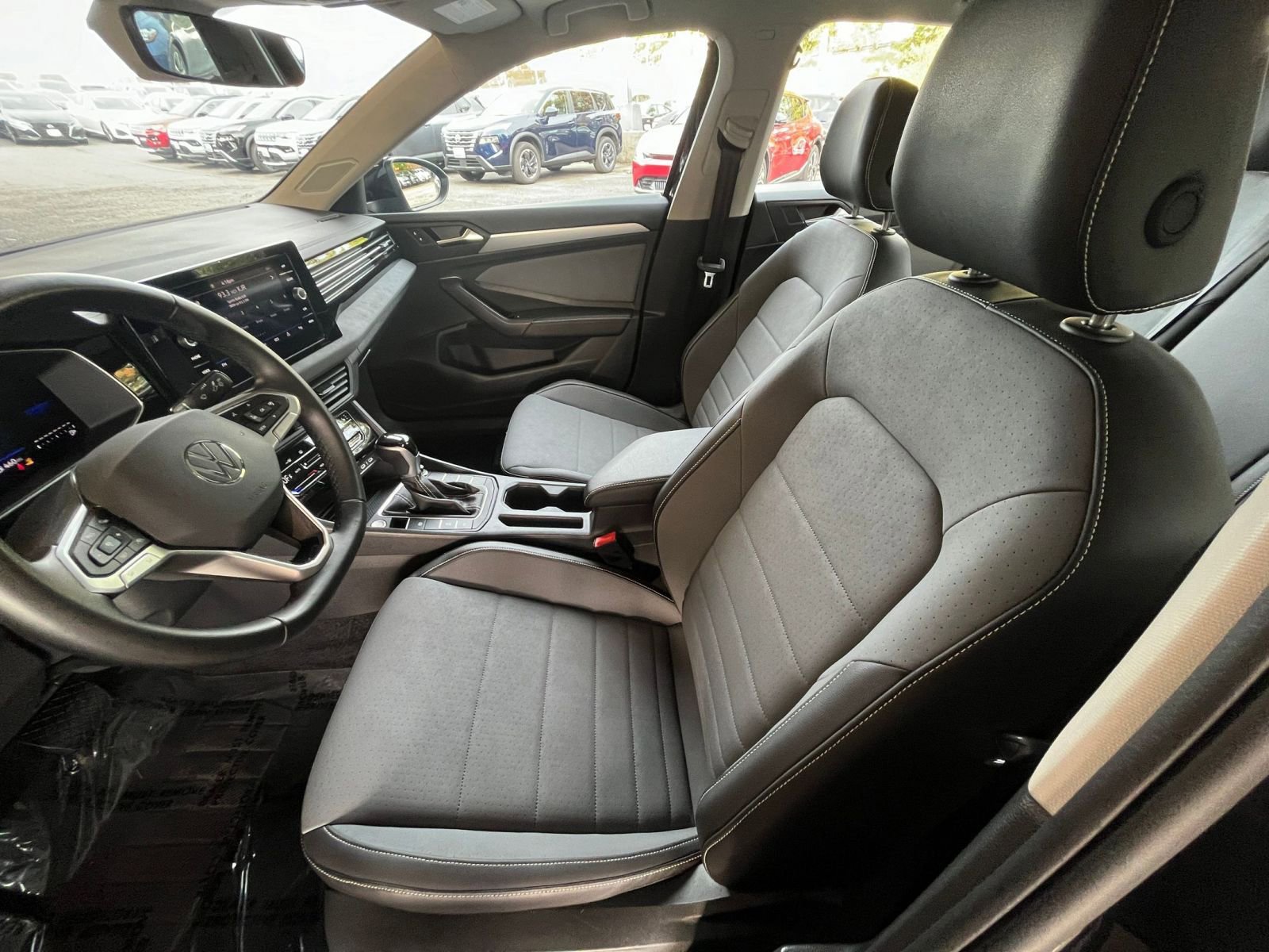 Thumbnail: 2025 Volkswagen Jetta - 27