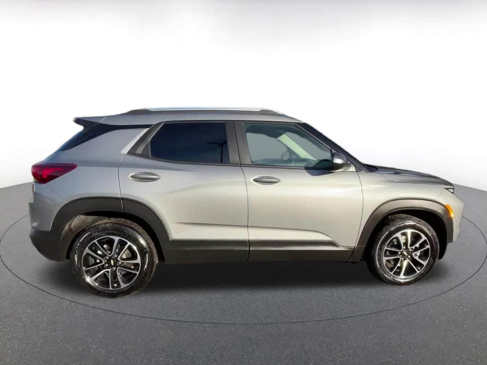 Thumbnail: 2025 Chevrolet TrailBlazer - 16