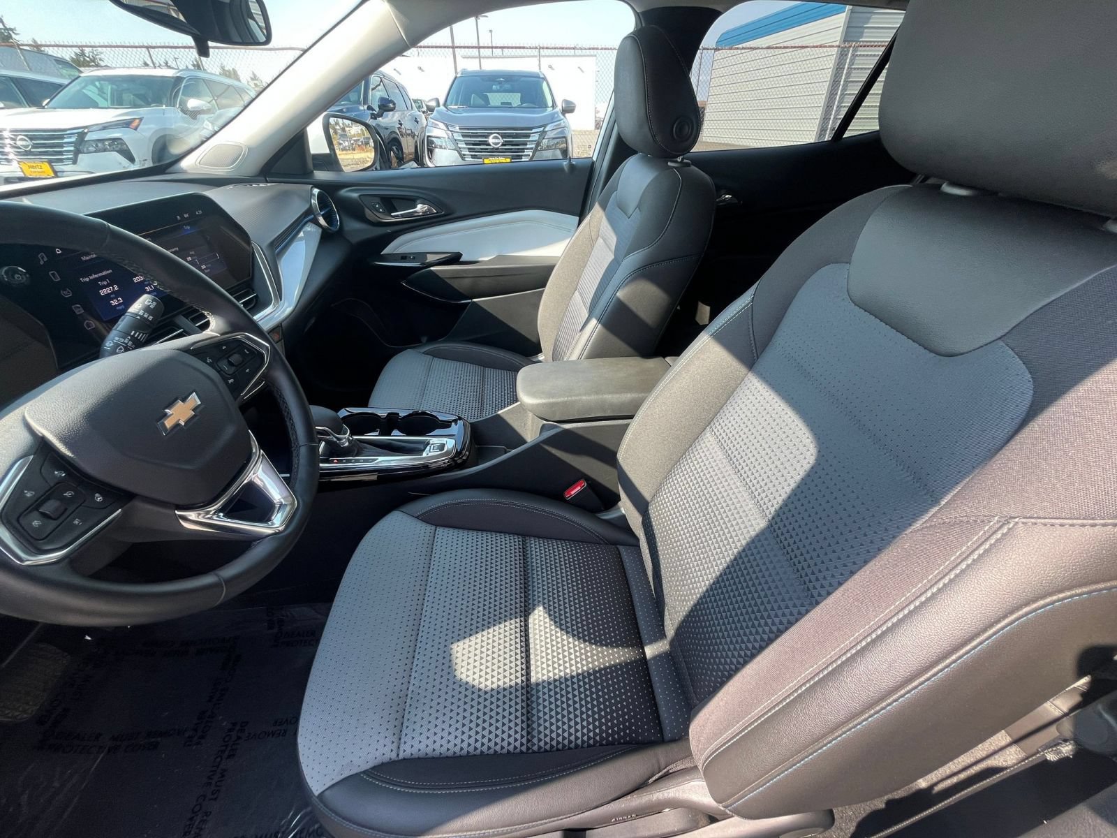 Thumbnail: 2025 Chevrolet Trax - 23