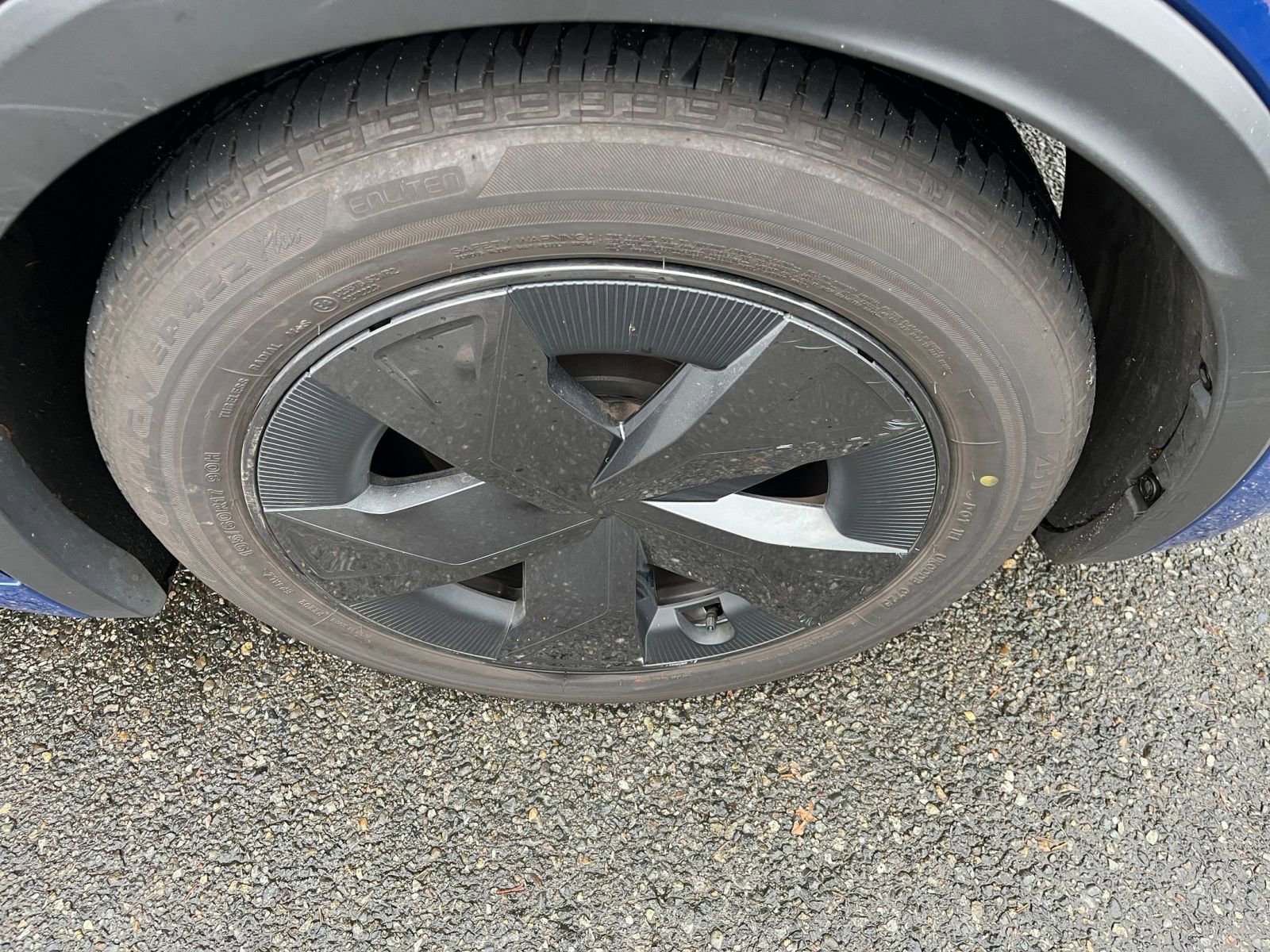 Thumbnail: 2025 Toyota Prius - 30