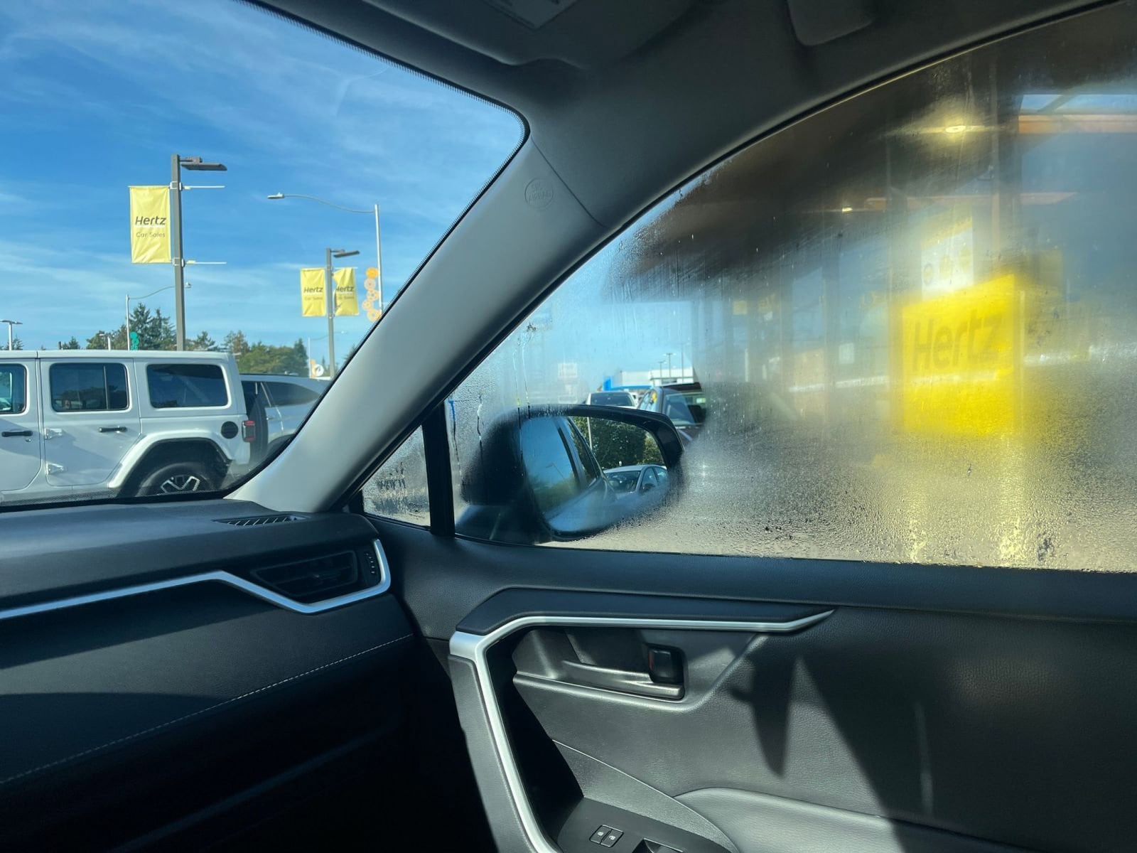 Thumbnail: 2025 Toyota RAV4 - 35