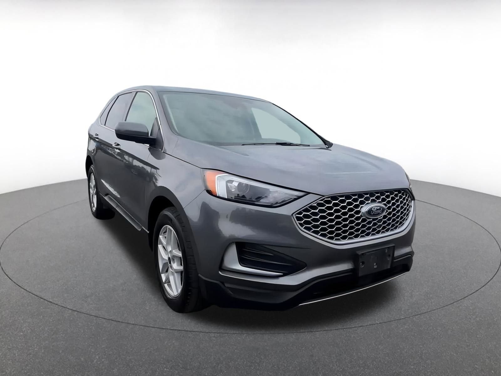 Thumbnail: 2024 Ford Edge - 3