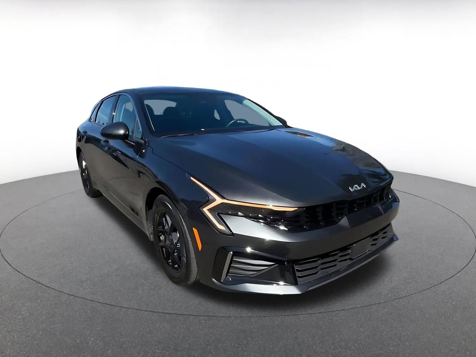 Thumbnail: 2025 Kia K5 - 3