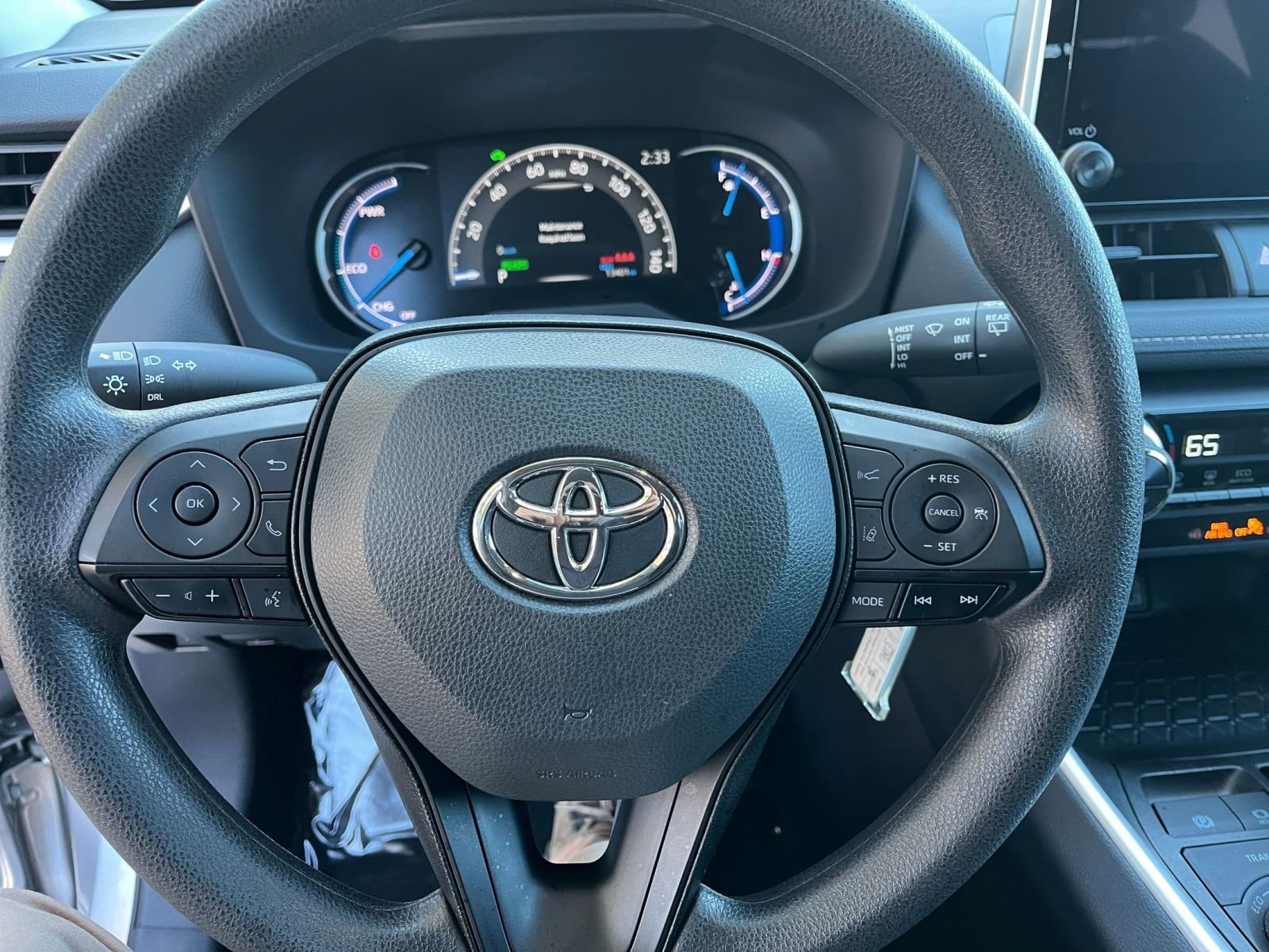 Thumbnail: 2025 Toyota RAV4 - 28