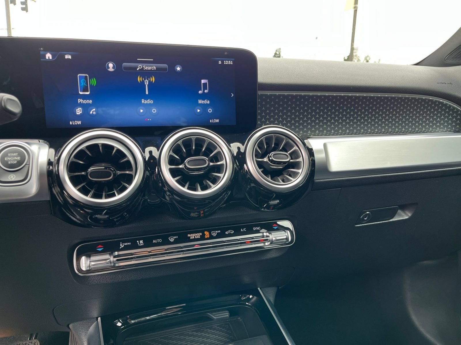 Thumbnail: 2025 Mercedes-Benz GLB - 20