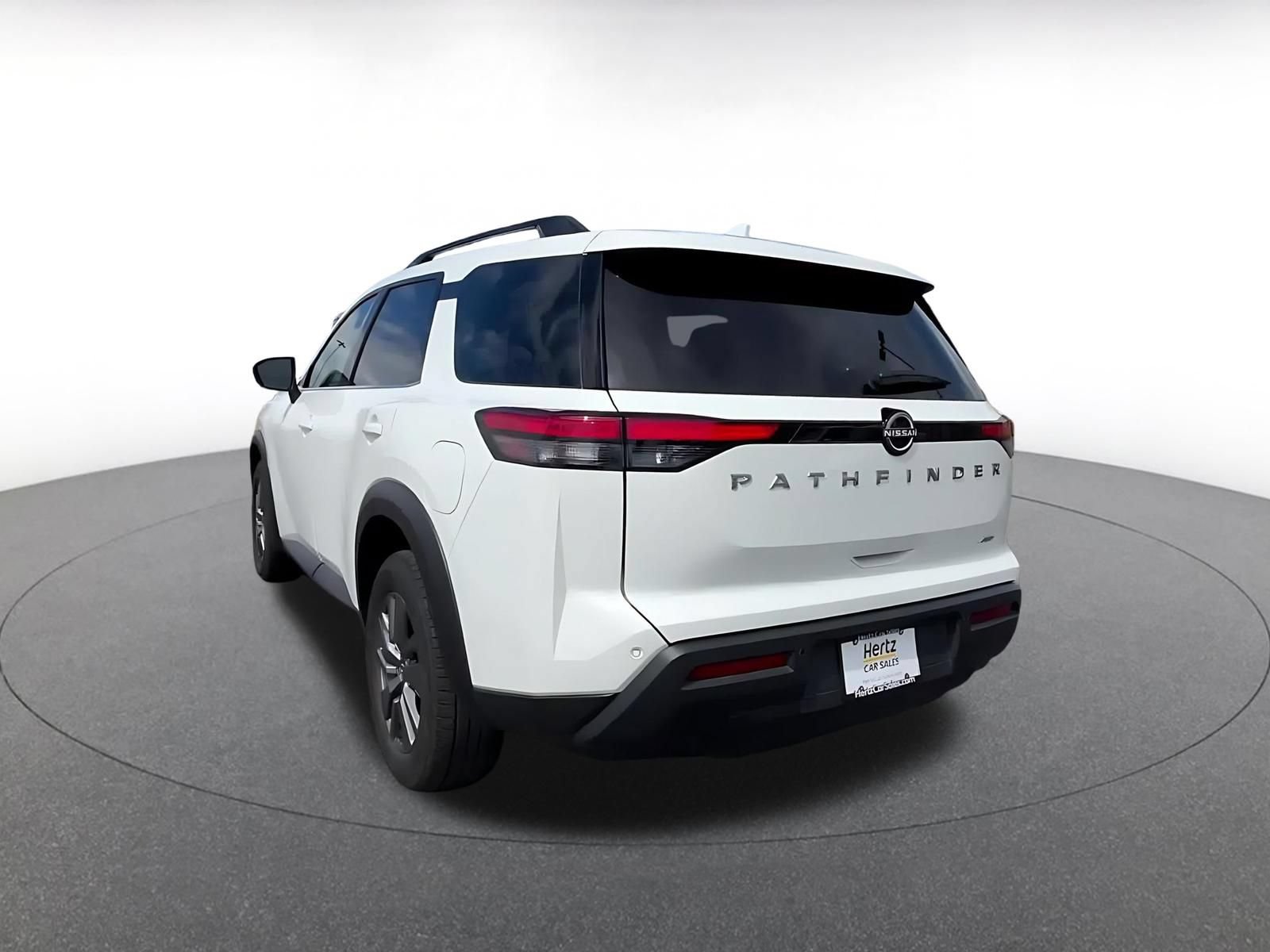 Thumbnail: 2025 Nissan Pathfinder - 11