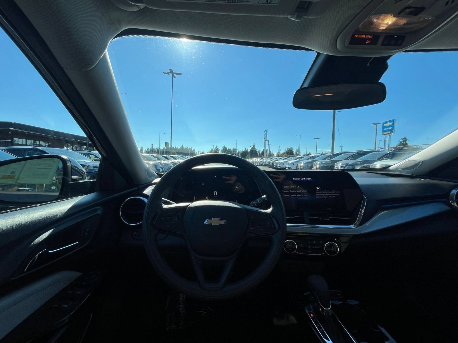 Thumbnail: 2025 Chevrolet Trax - 29