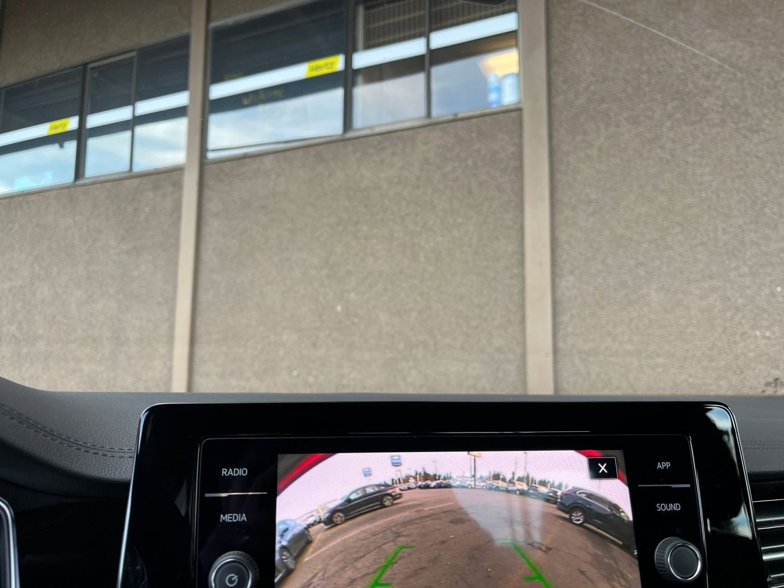 Thumbnail: 2025 Volkswagen Jetta - 17