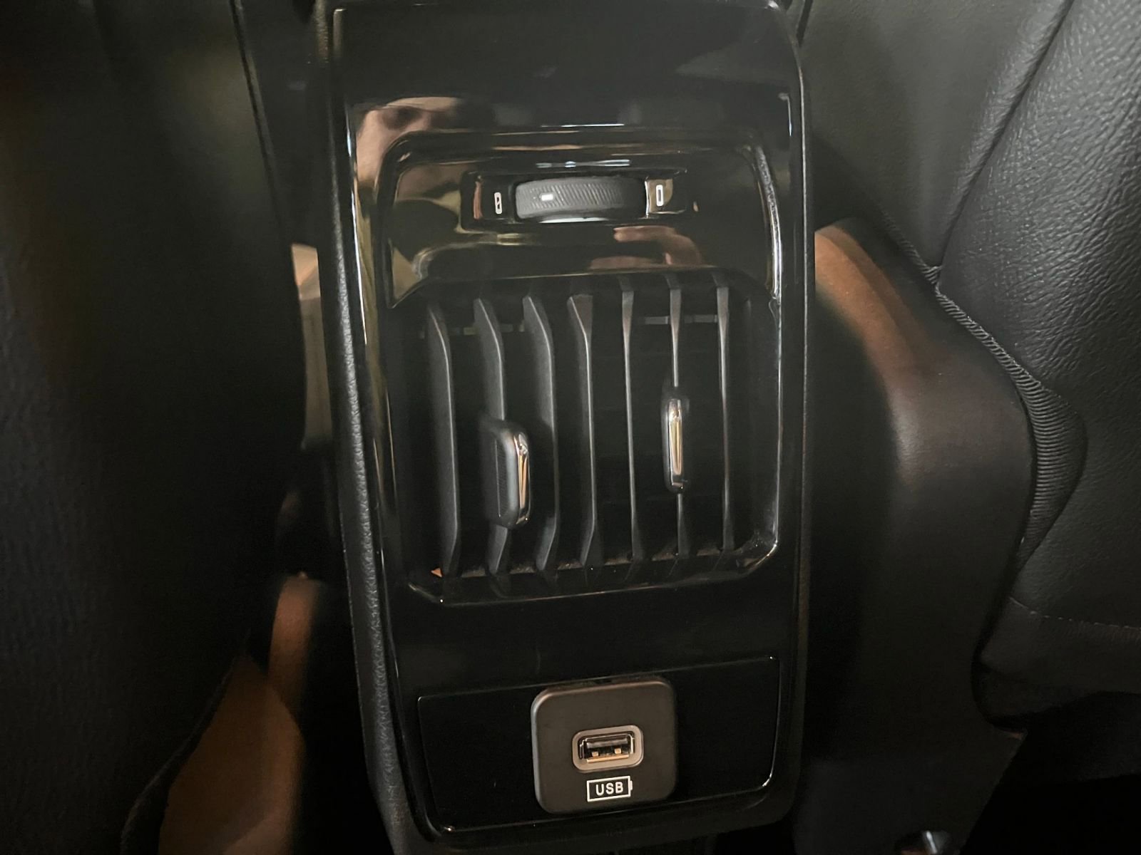 Thumbnail: 2025 Jeep Compass - 23