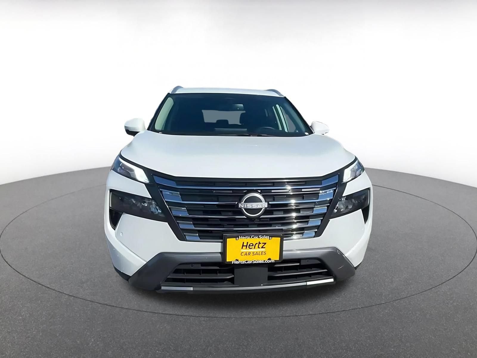 Thumbnail: 2026 Nissan Rogue - 4
