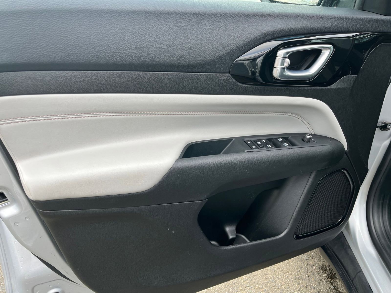 Thumbnail: 2025 Jeep Compass - 18