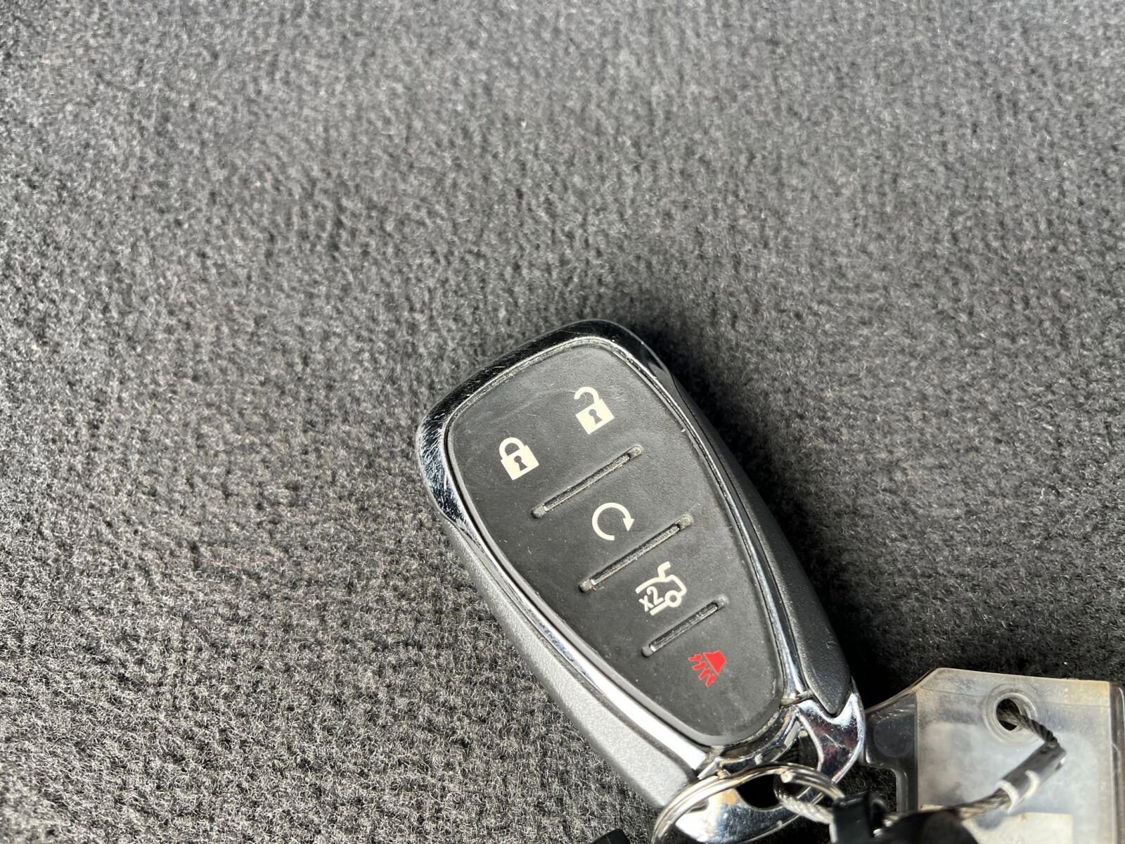 Thumbnail: 2024 Chevrolet Malibu - 25