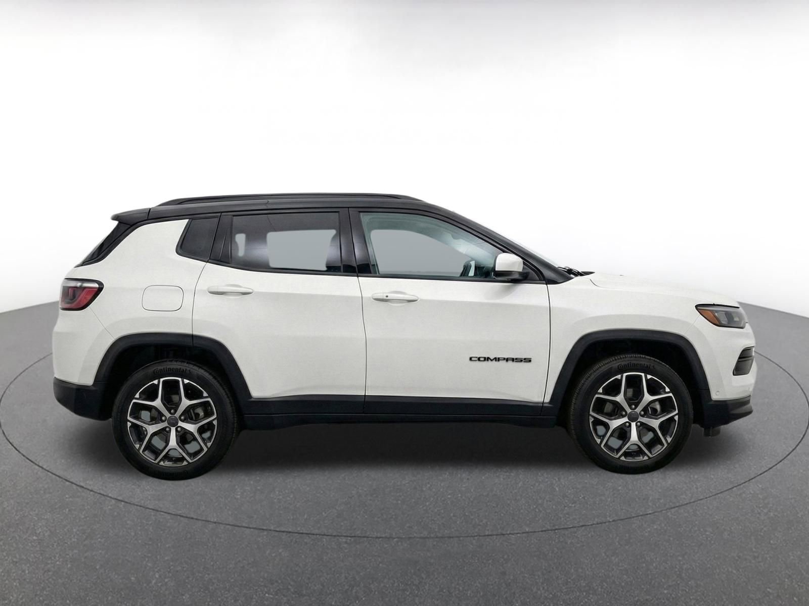Thumbnail: 2025 Jeep Compass - 15