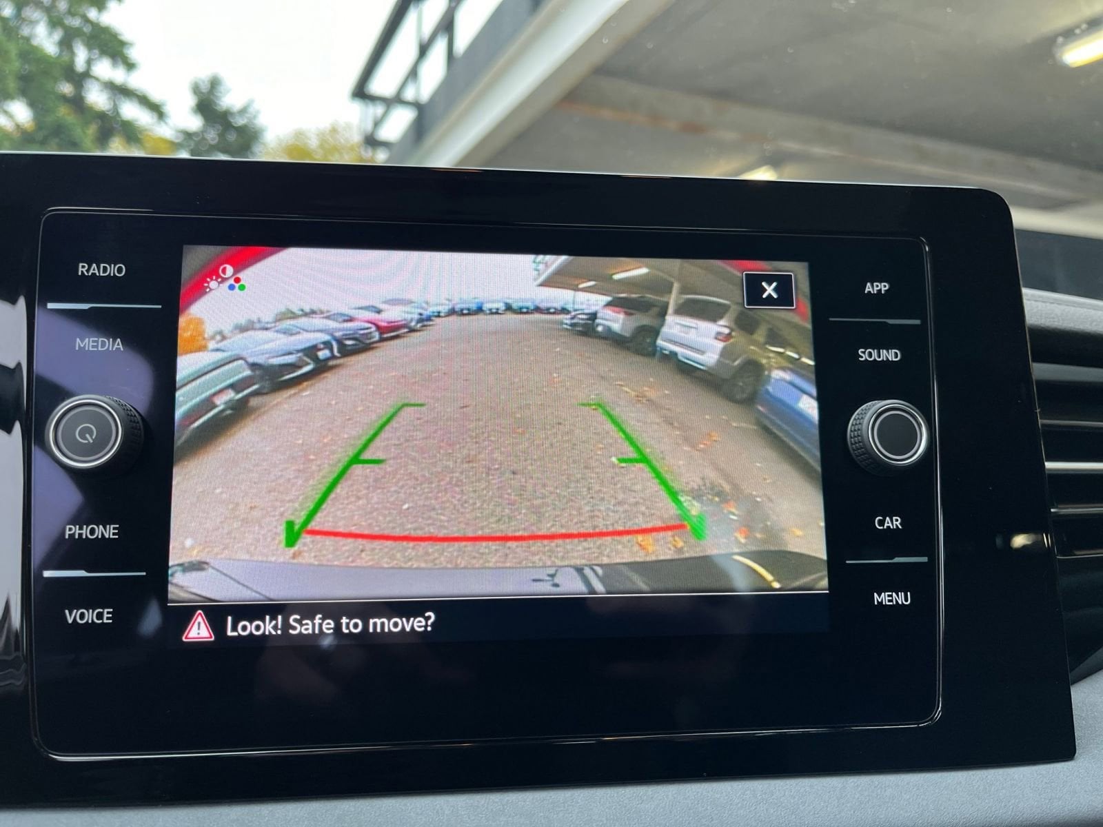 Thumbnail: 2025 Volkswagen Jetta - 17