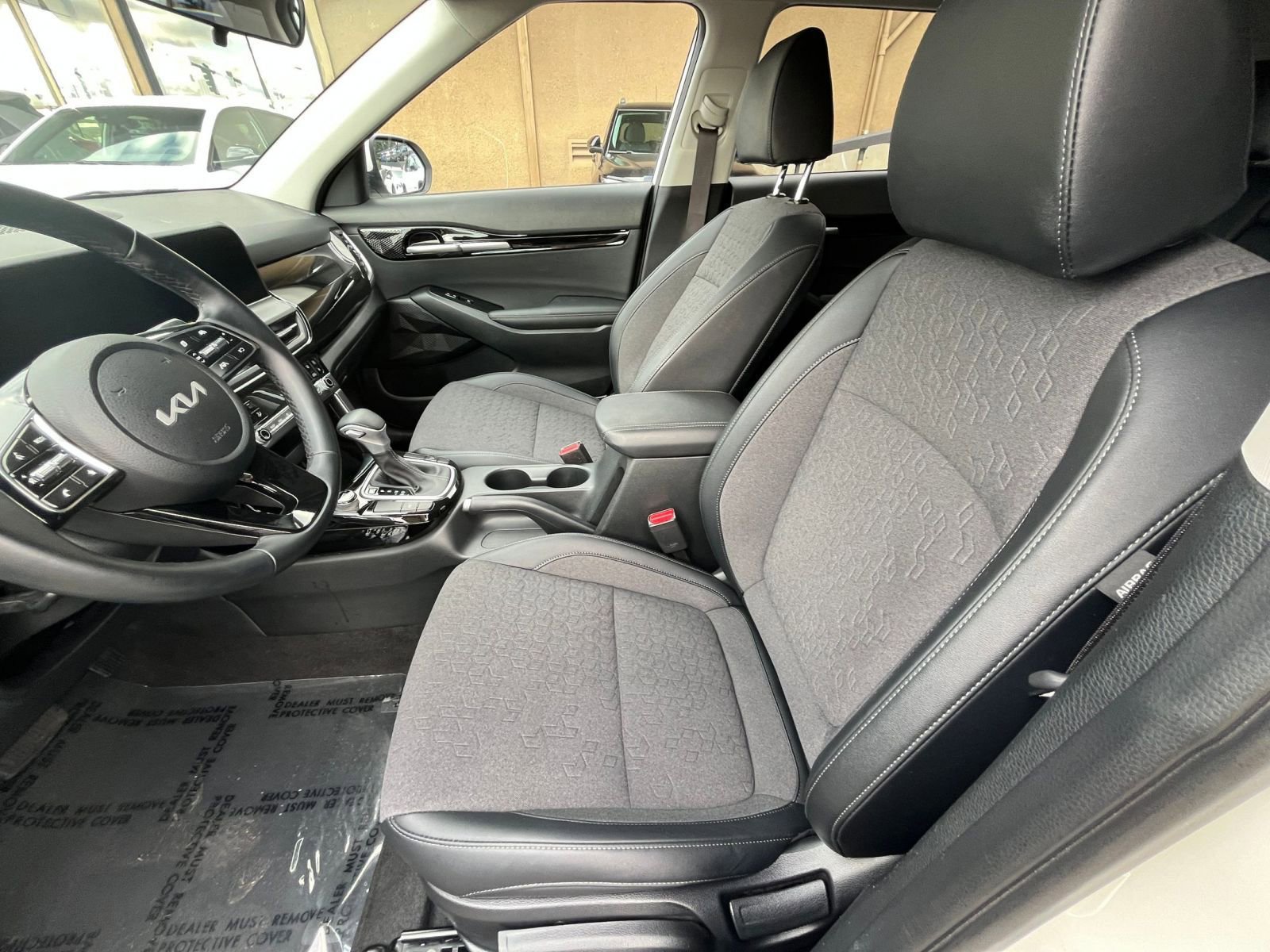 Thumbnail: 2025 Kia Seltos - 29