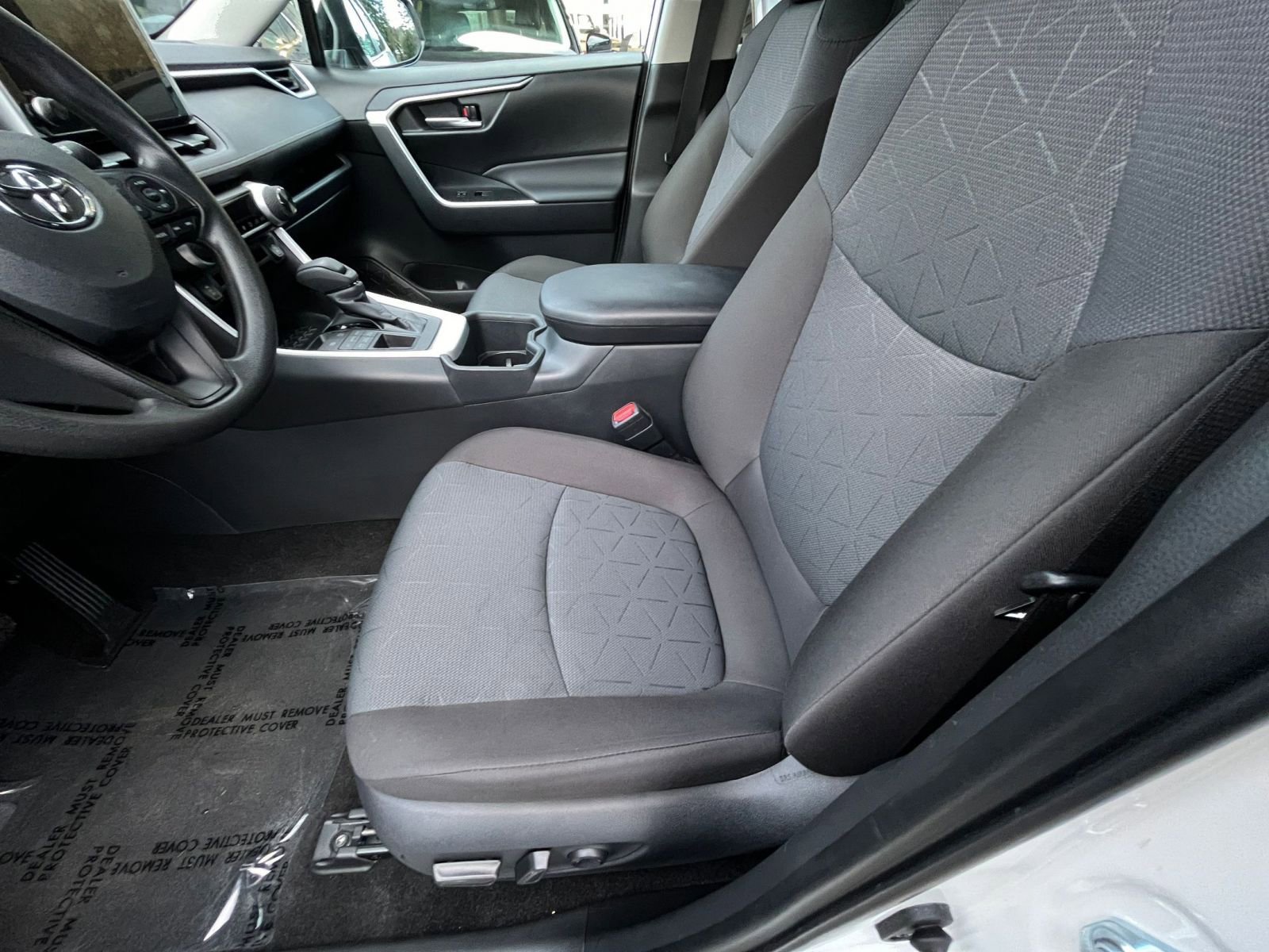 Thumbnail: 2025 Toyota RAV4 - 27