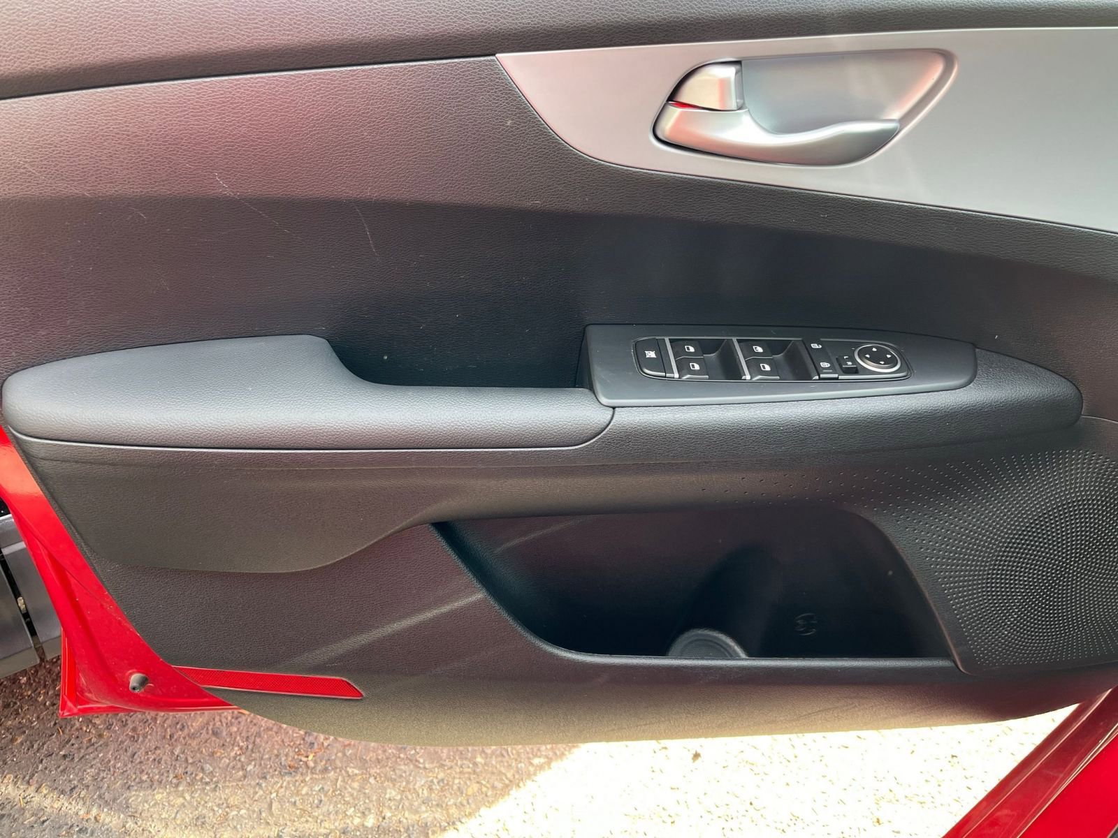 Thumbnail: 2024 Kia Forte - 20