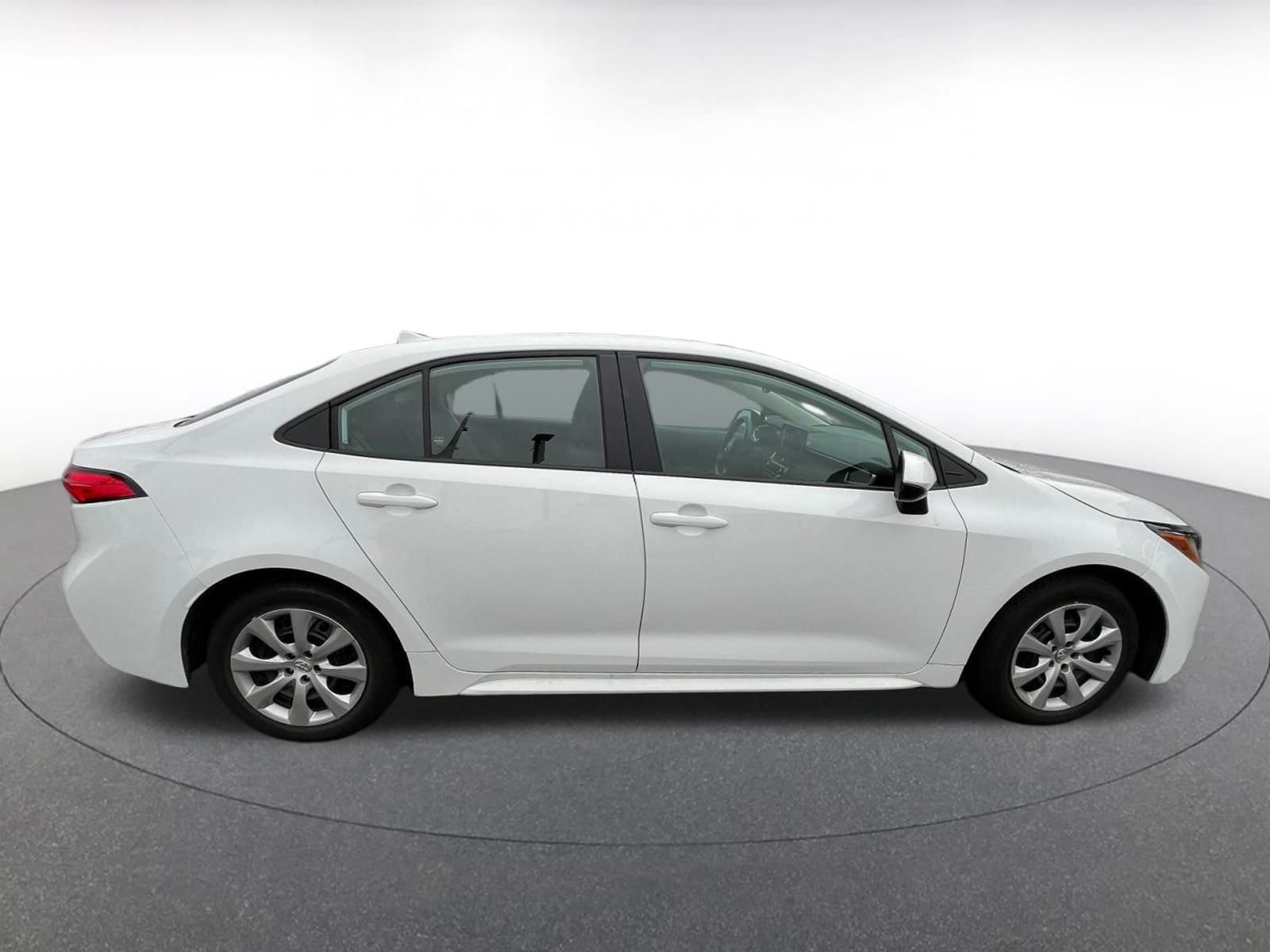 Thumbnail: 2025 Toyota Corolla - 8