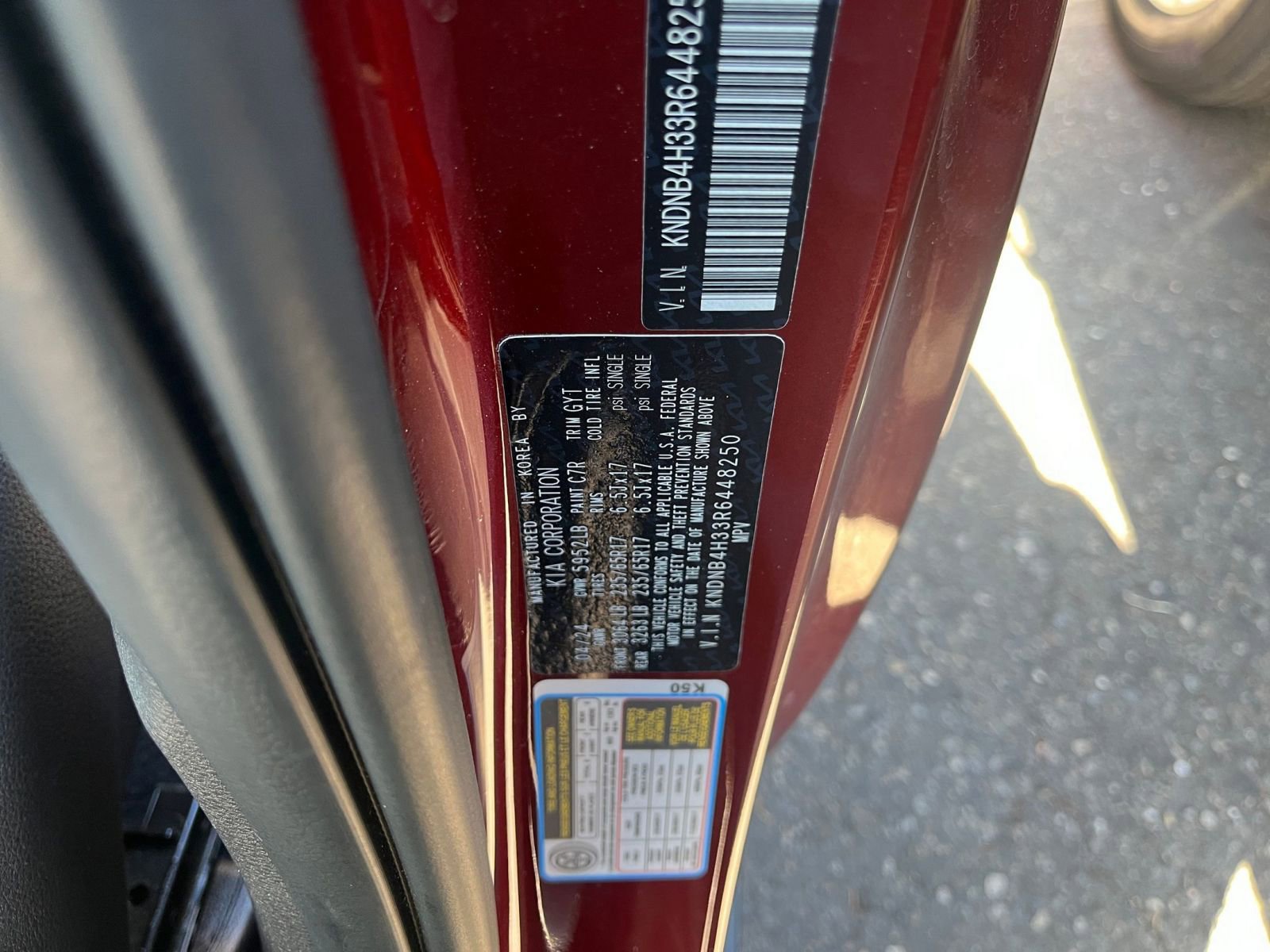 Thumbnail: 2024 Kia Carnival - 29