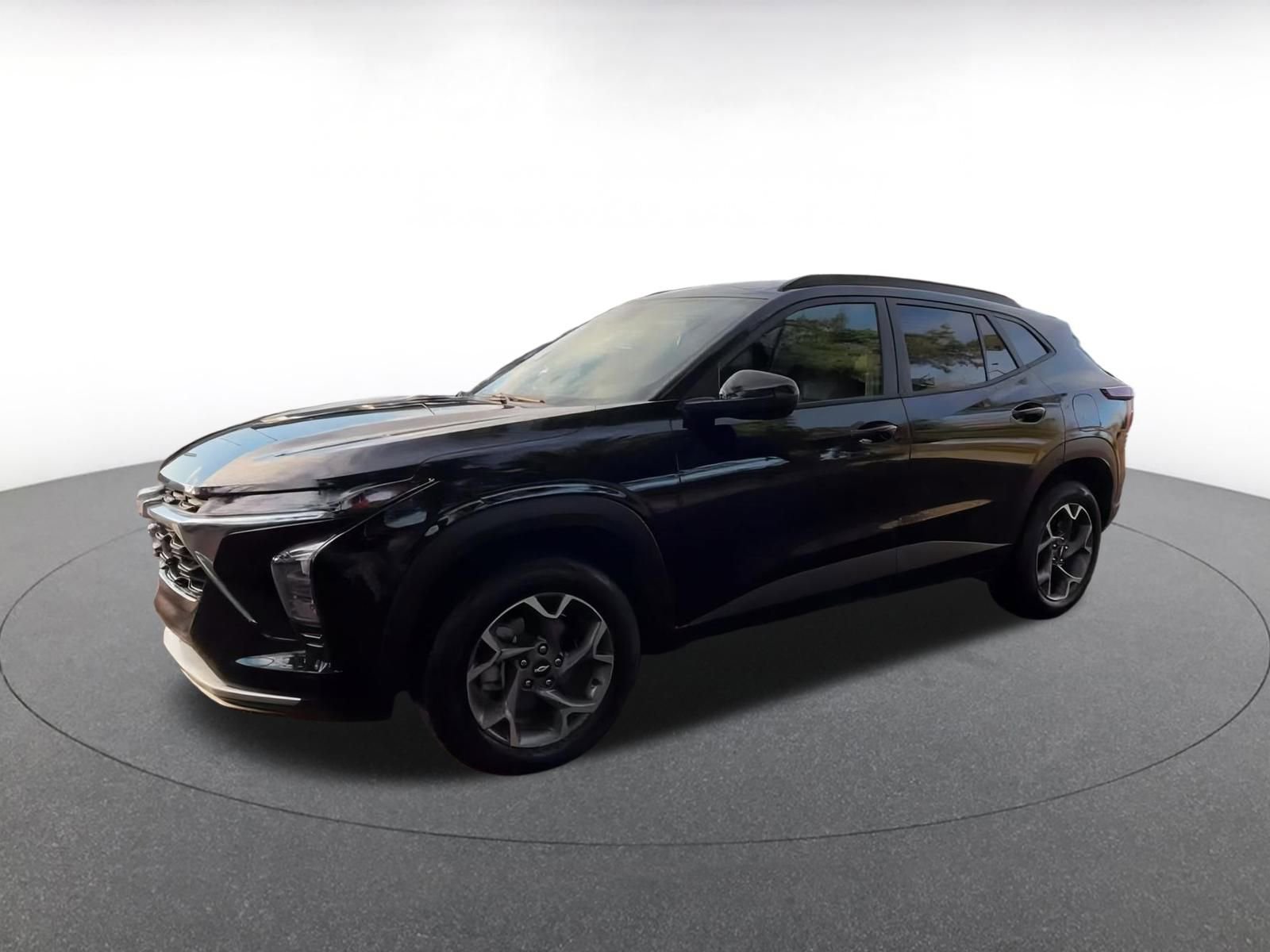 Thumbnail: 2025 Chevrolet Trax - 8