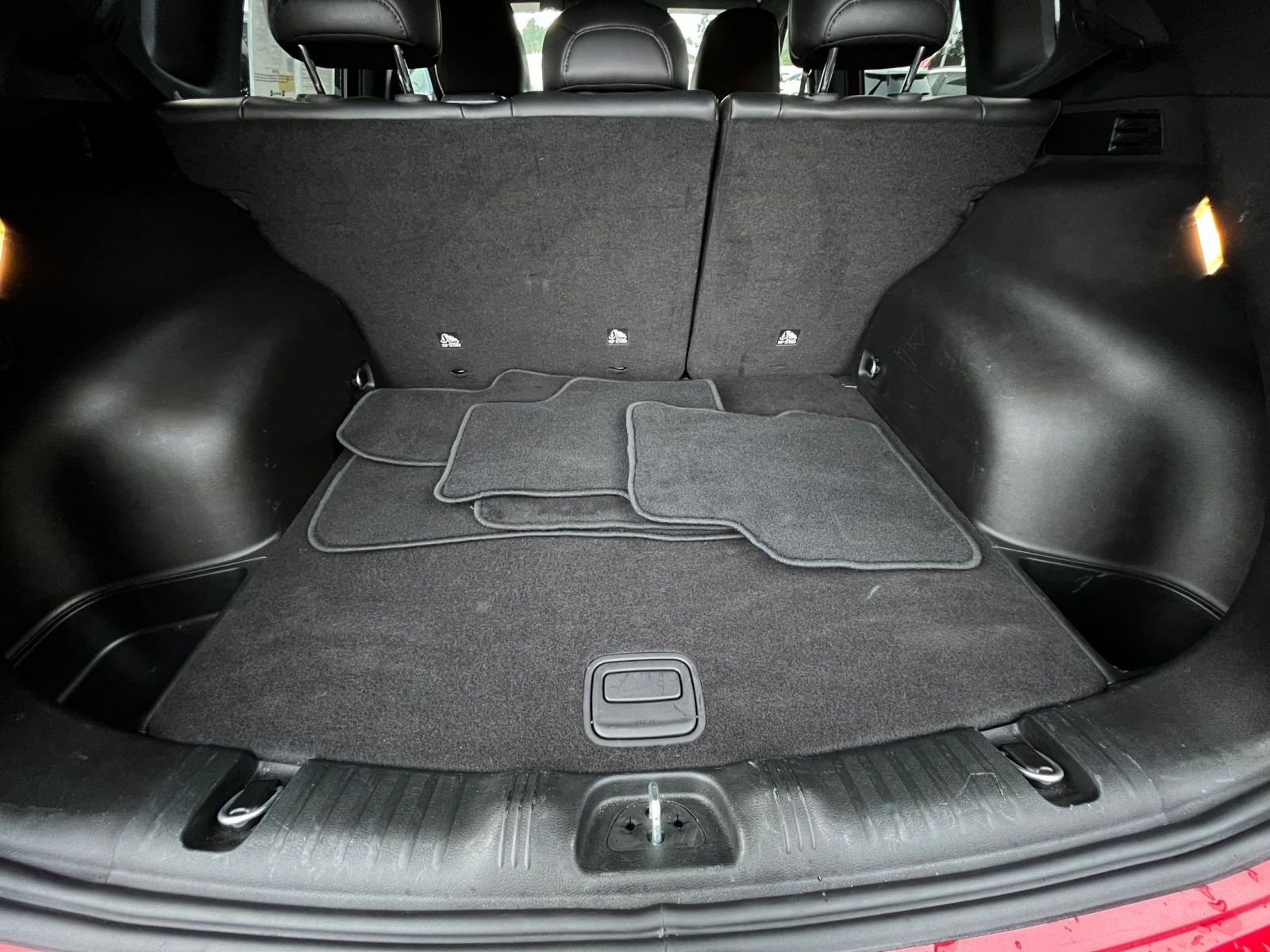 Thumbnail: 2025 Jeep Compass - 32