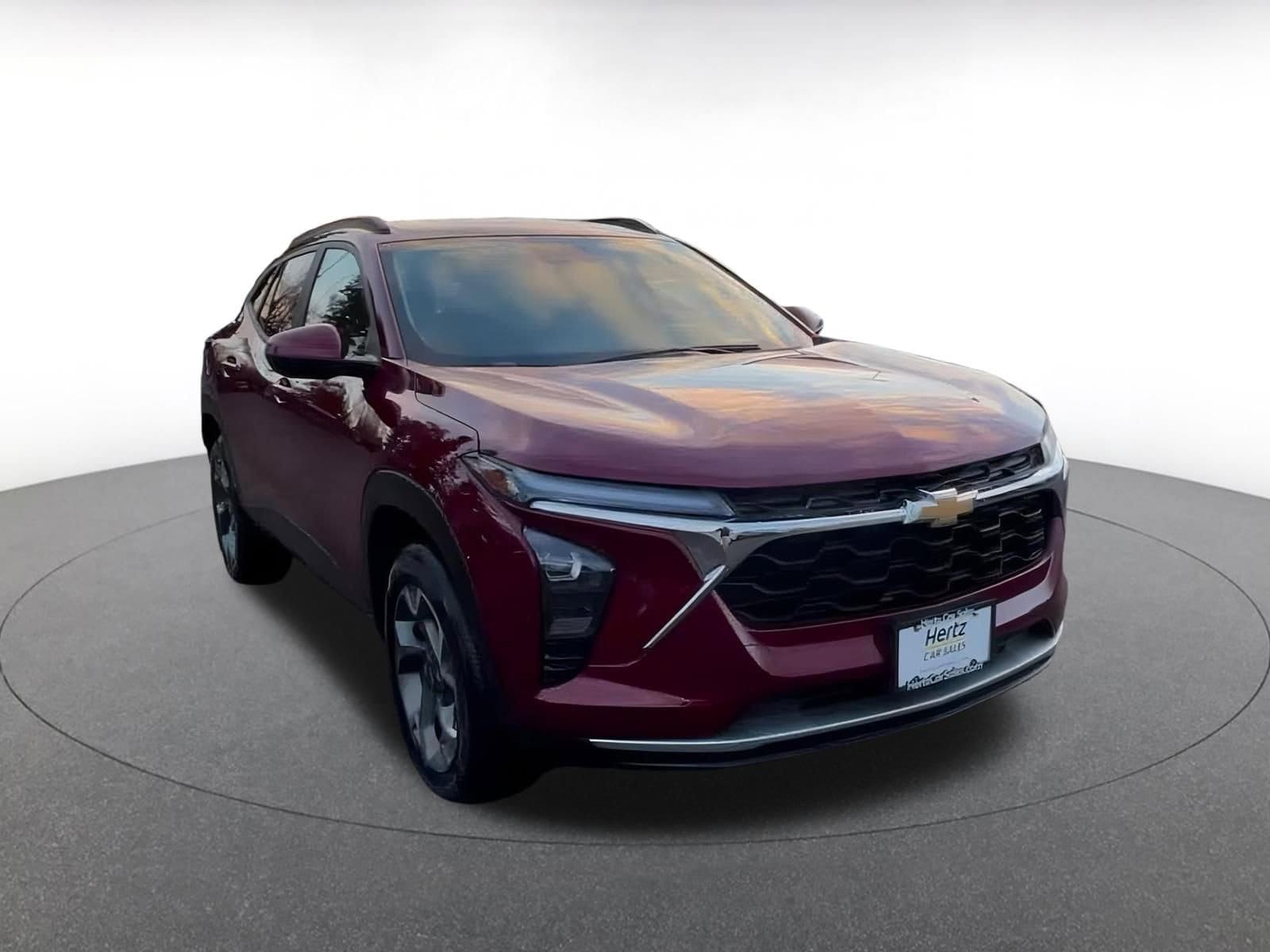 Thumbnail: 2025 Chevrolet Trax - 3