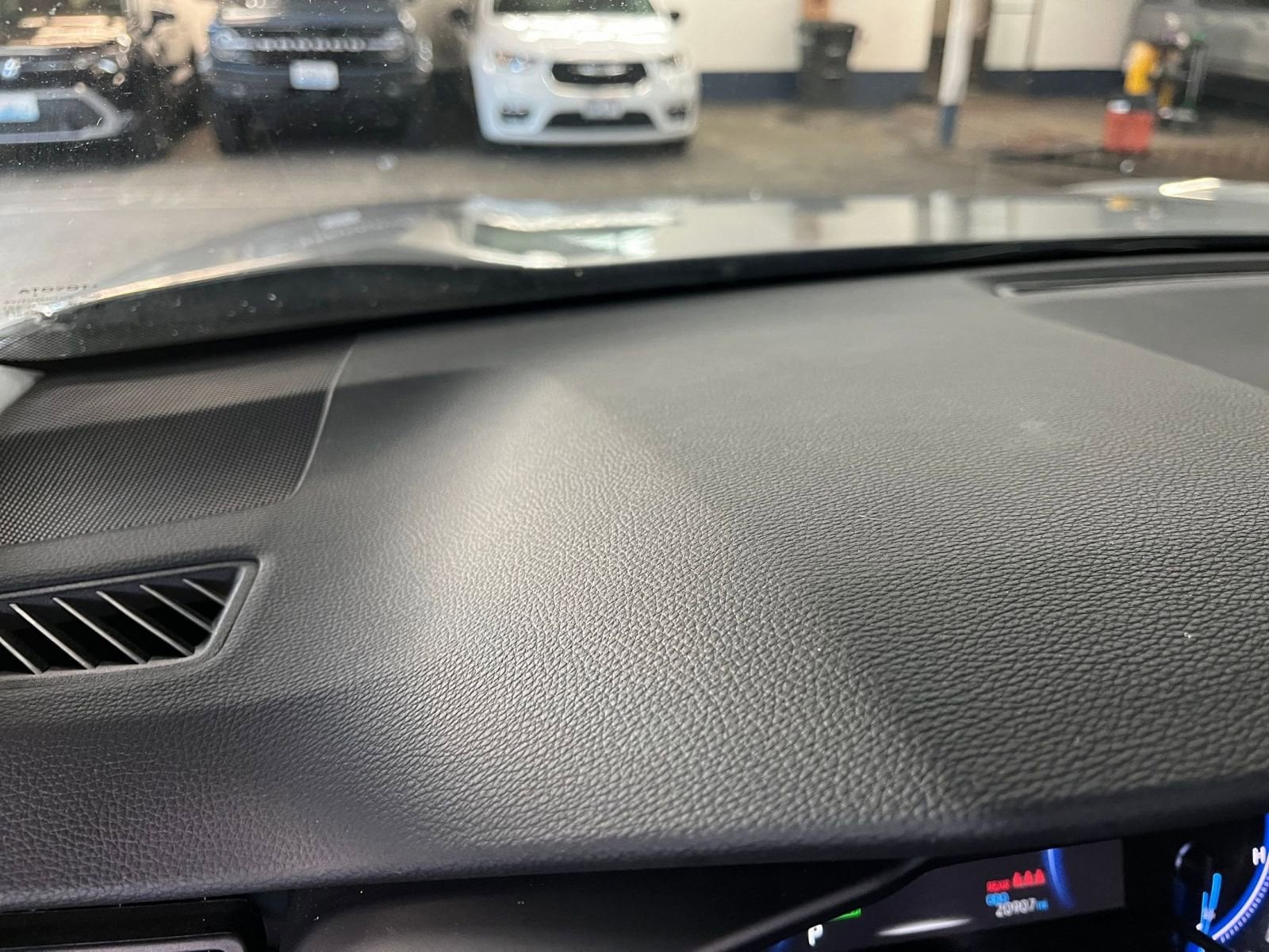 Thumbnail: 2025 Toyota RAV4 - 34