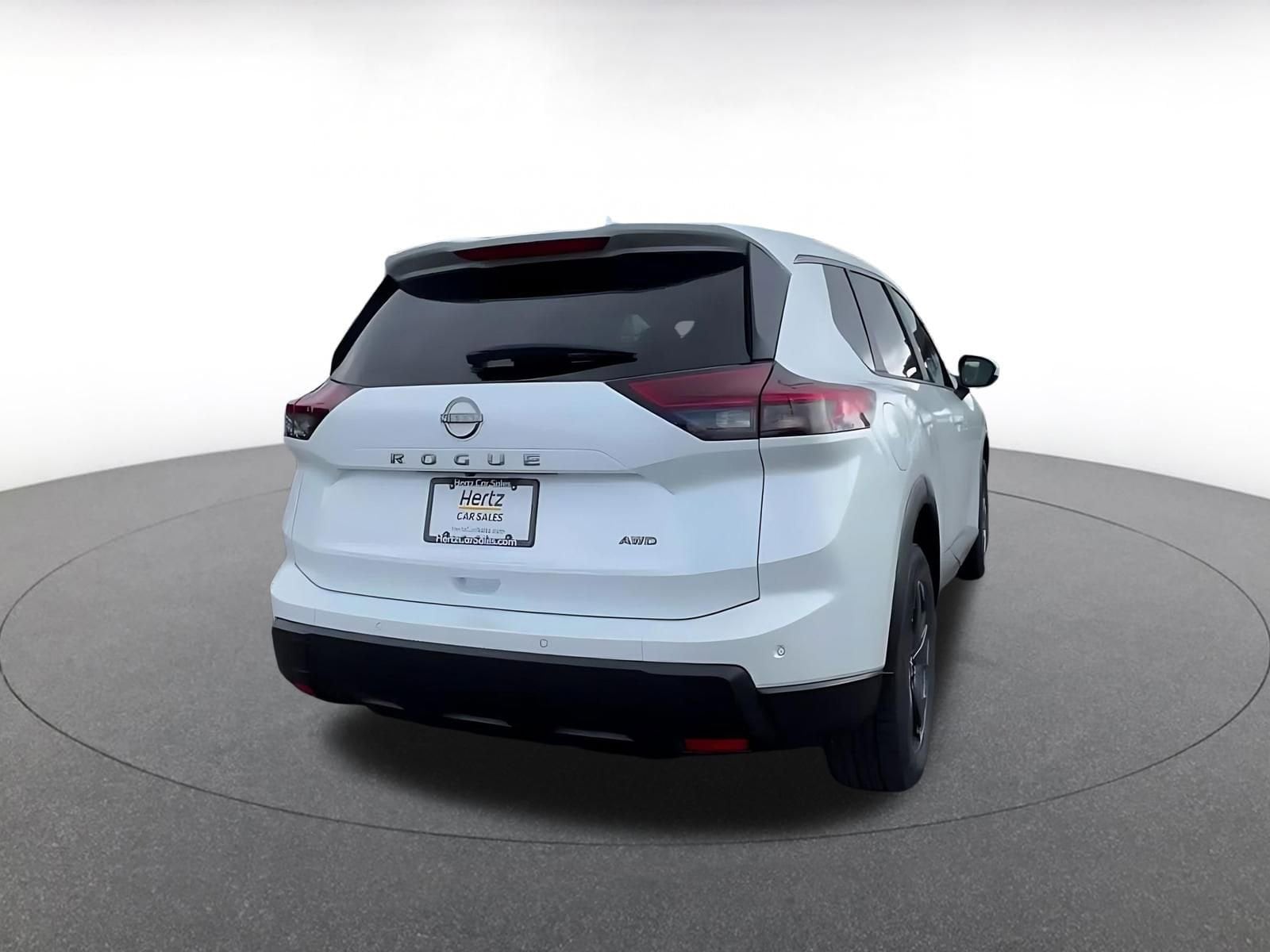 Thumbnail: 2025 Nissan Rogue - 14