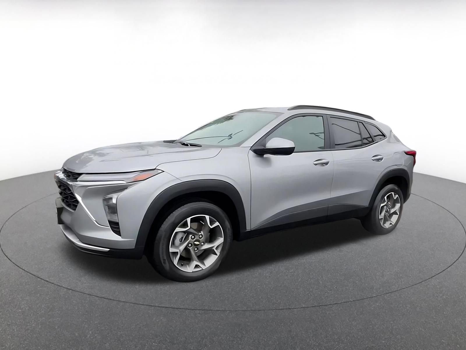 Thumbnail: 2025 Chevrolet Trax - 8