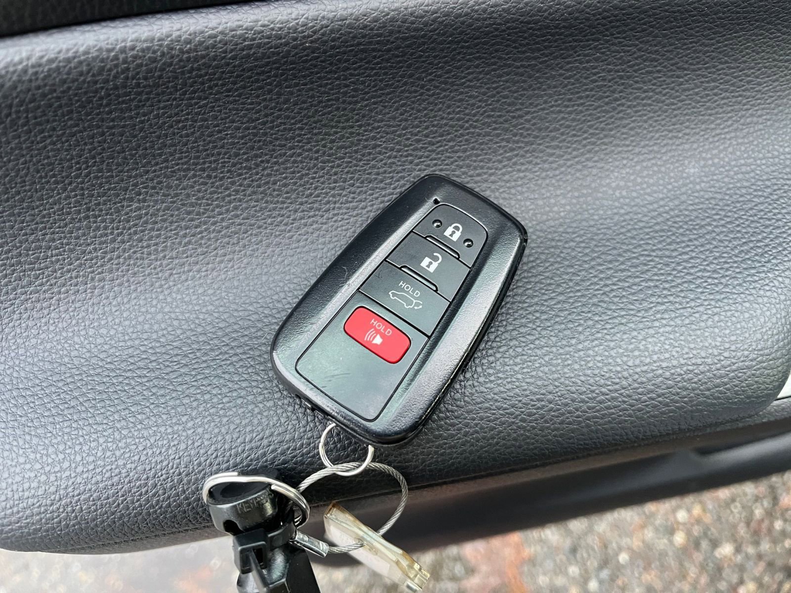 Thumbnail: 2025 Toyota RAV4 - 22