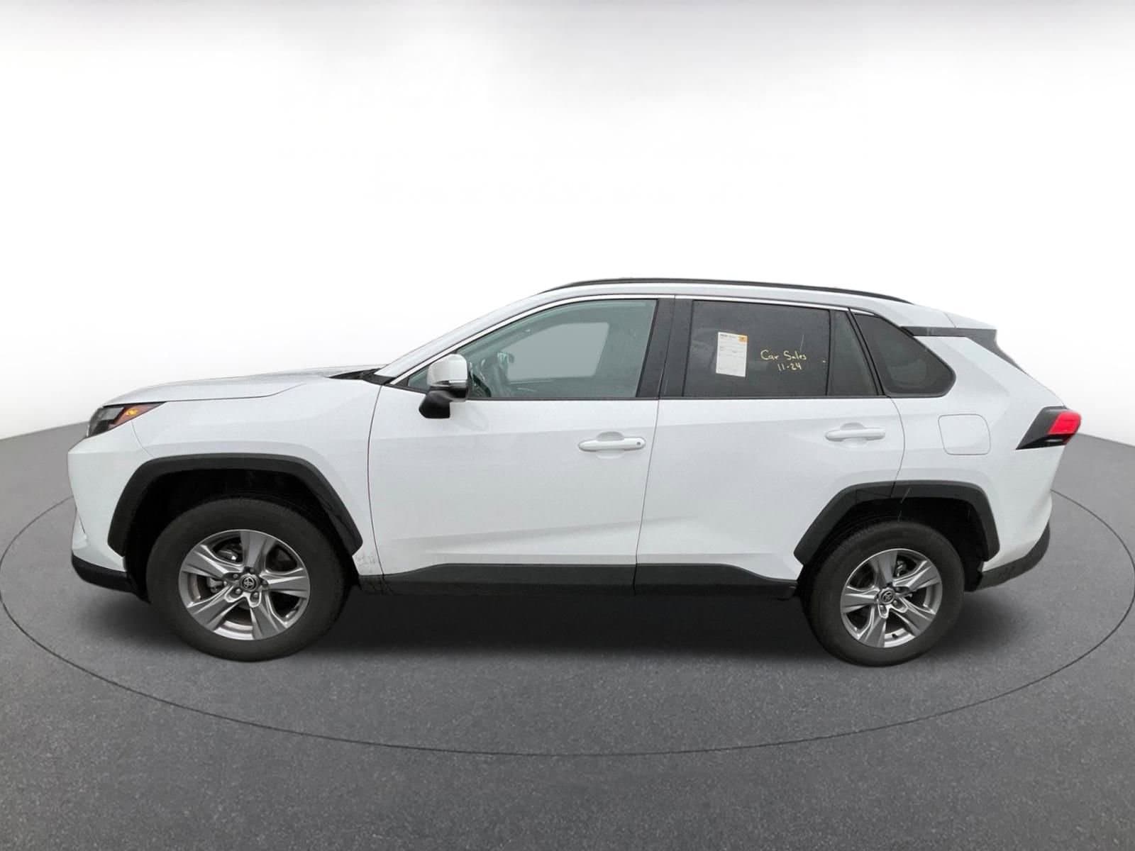 Thumbnail: 2025 Toyota RAV4 - 4