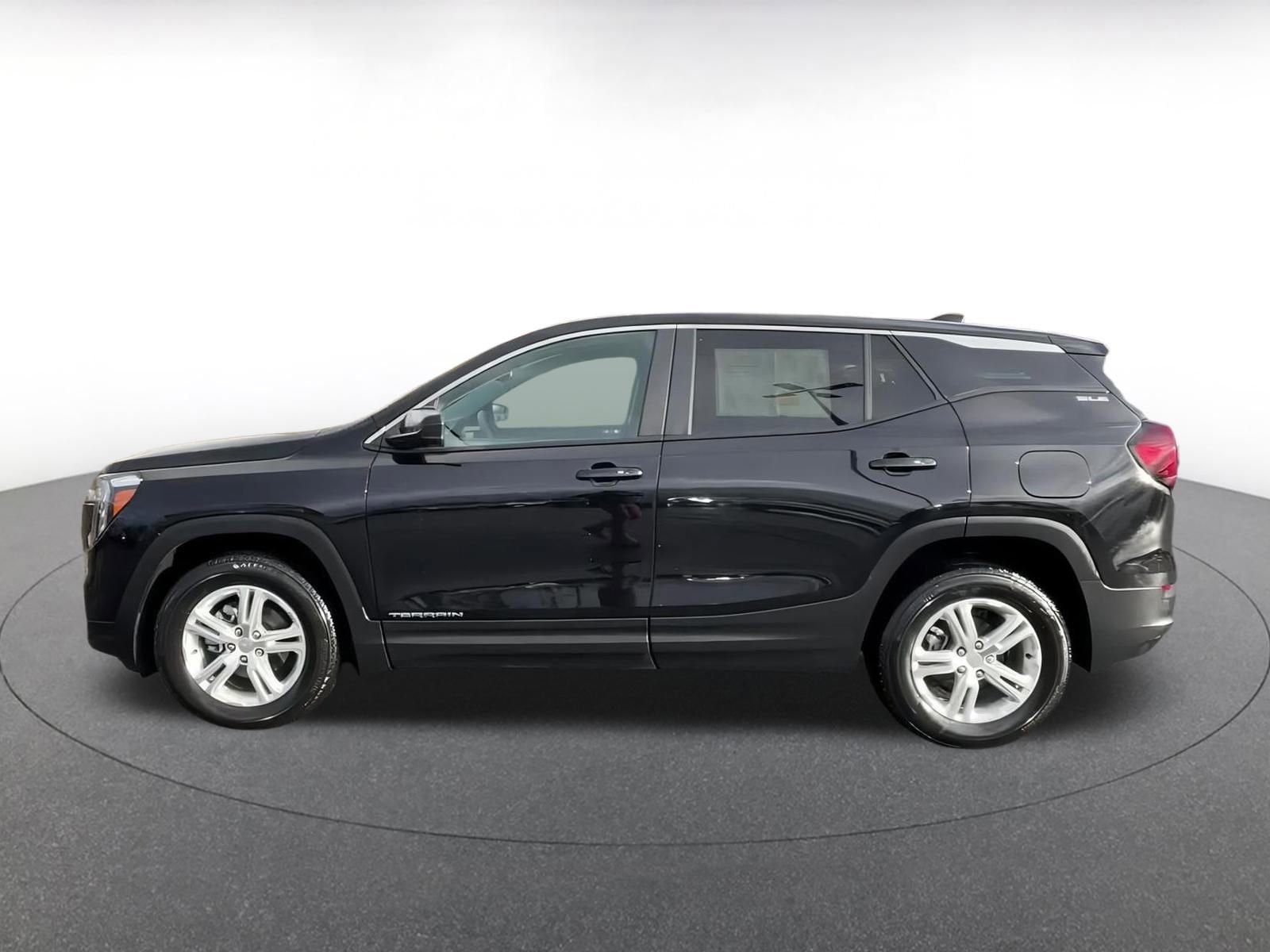 Thumbnail: 2024 GMC Terrain - 8
