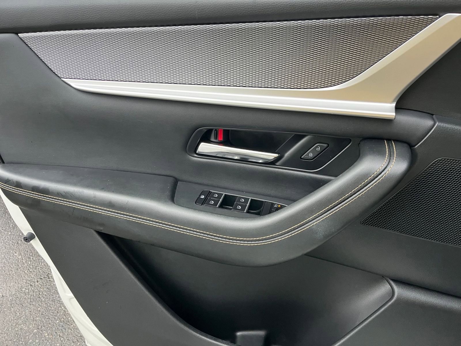 Thumbnail: 2025 Mazda CX-70 - 20