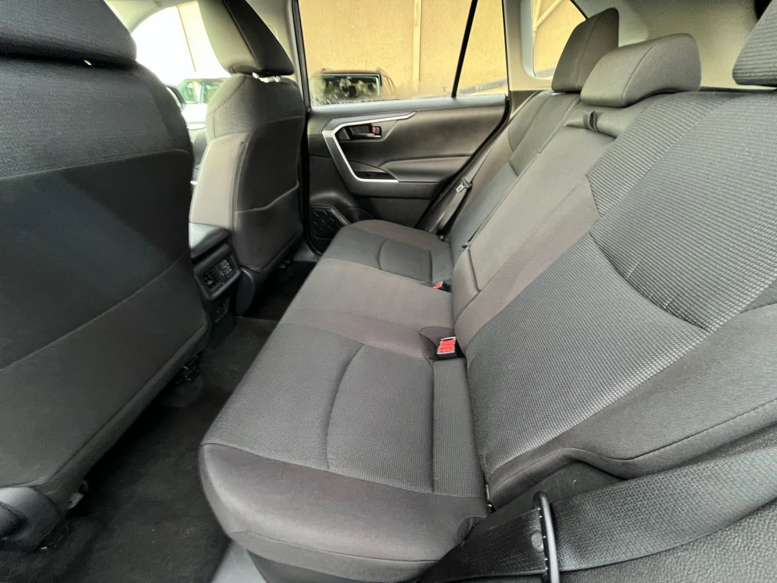 Thumbnail: 2025 Toyota RAV4 - 25