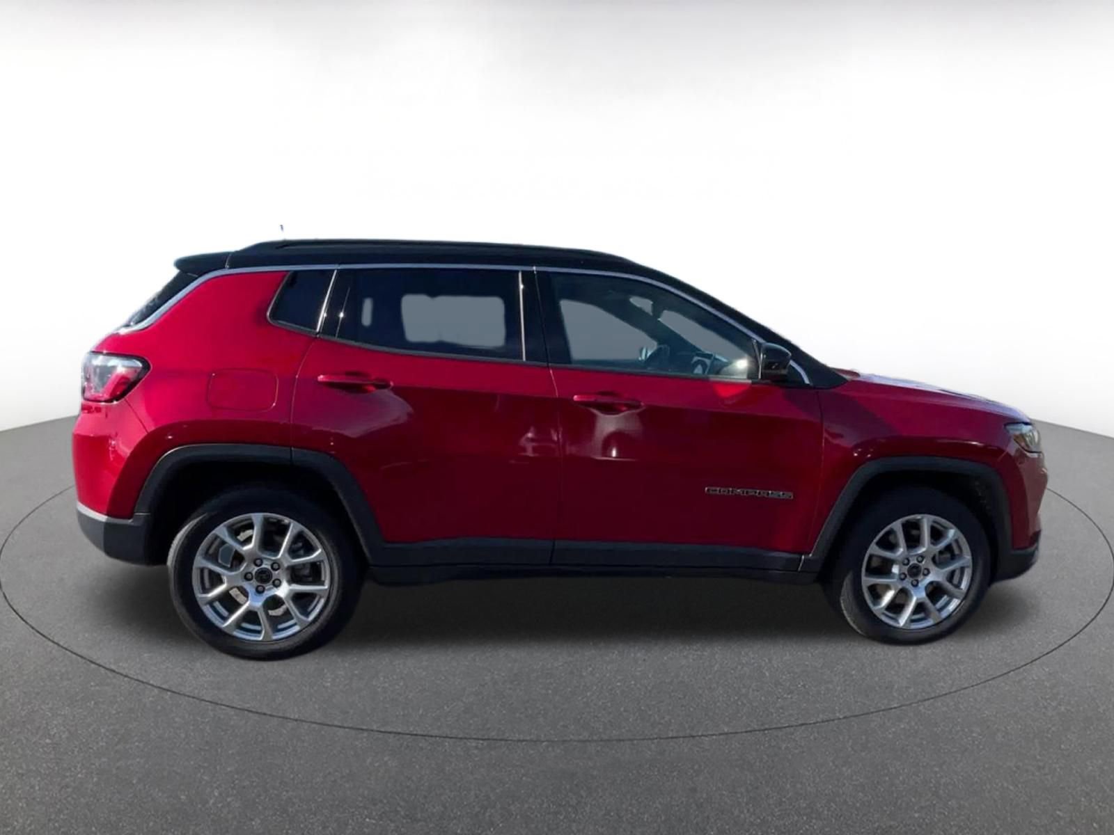 Thumbnail: 2025 Jeep Compass - 16