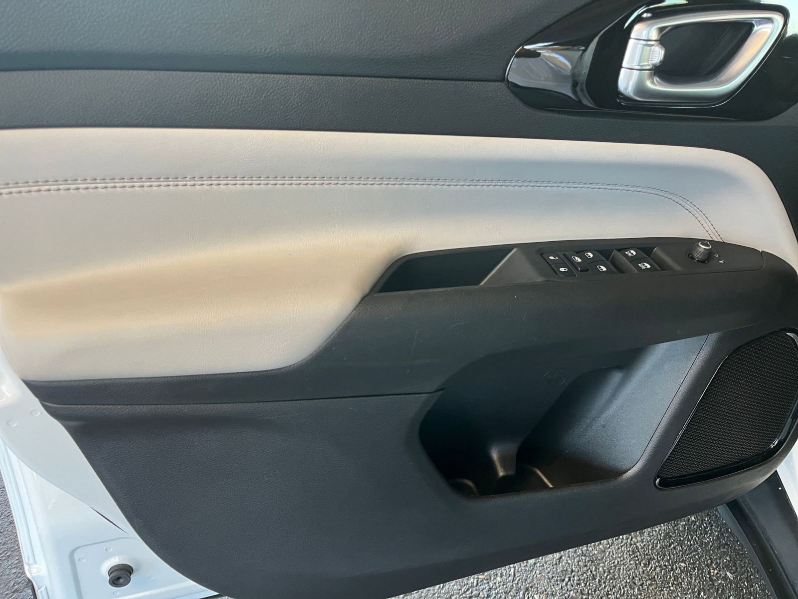 Thumbnail: 2025 Jeep Compass - 18