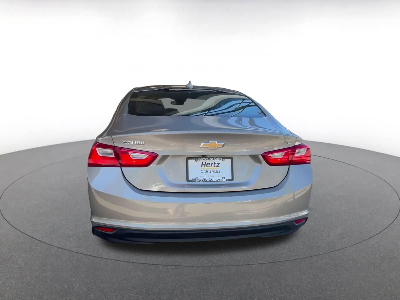 Thumbnail: 2023 Chevrolet Malibu - 12