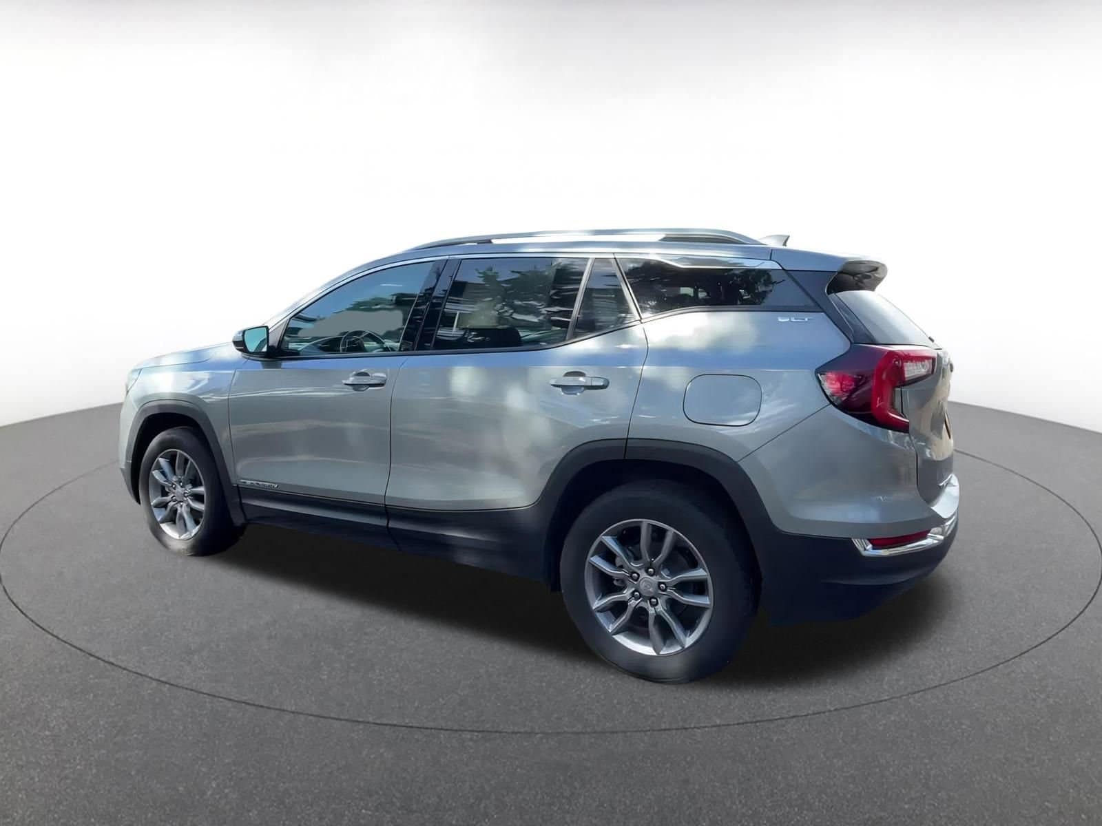 Thumbnail: 2024 GMC Terrain - 10