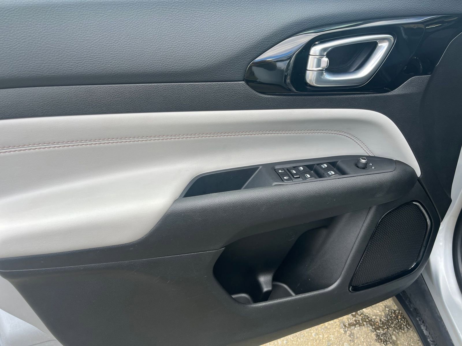 Thumbnail: 2025 Jeep Compass - 18