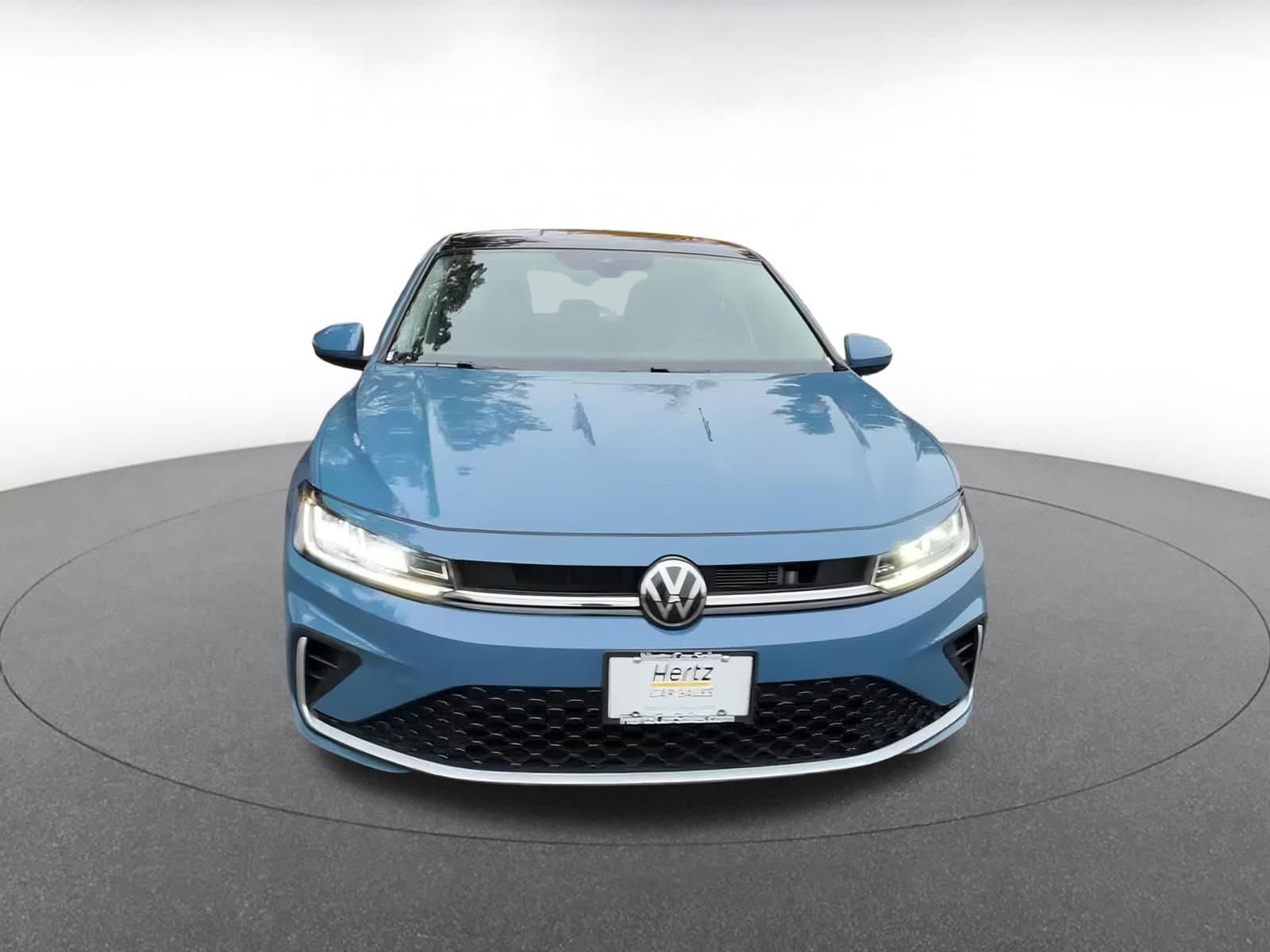 Thumbnail: 2025 Volkswagen Jetta - 4