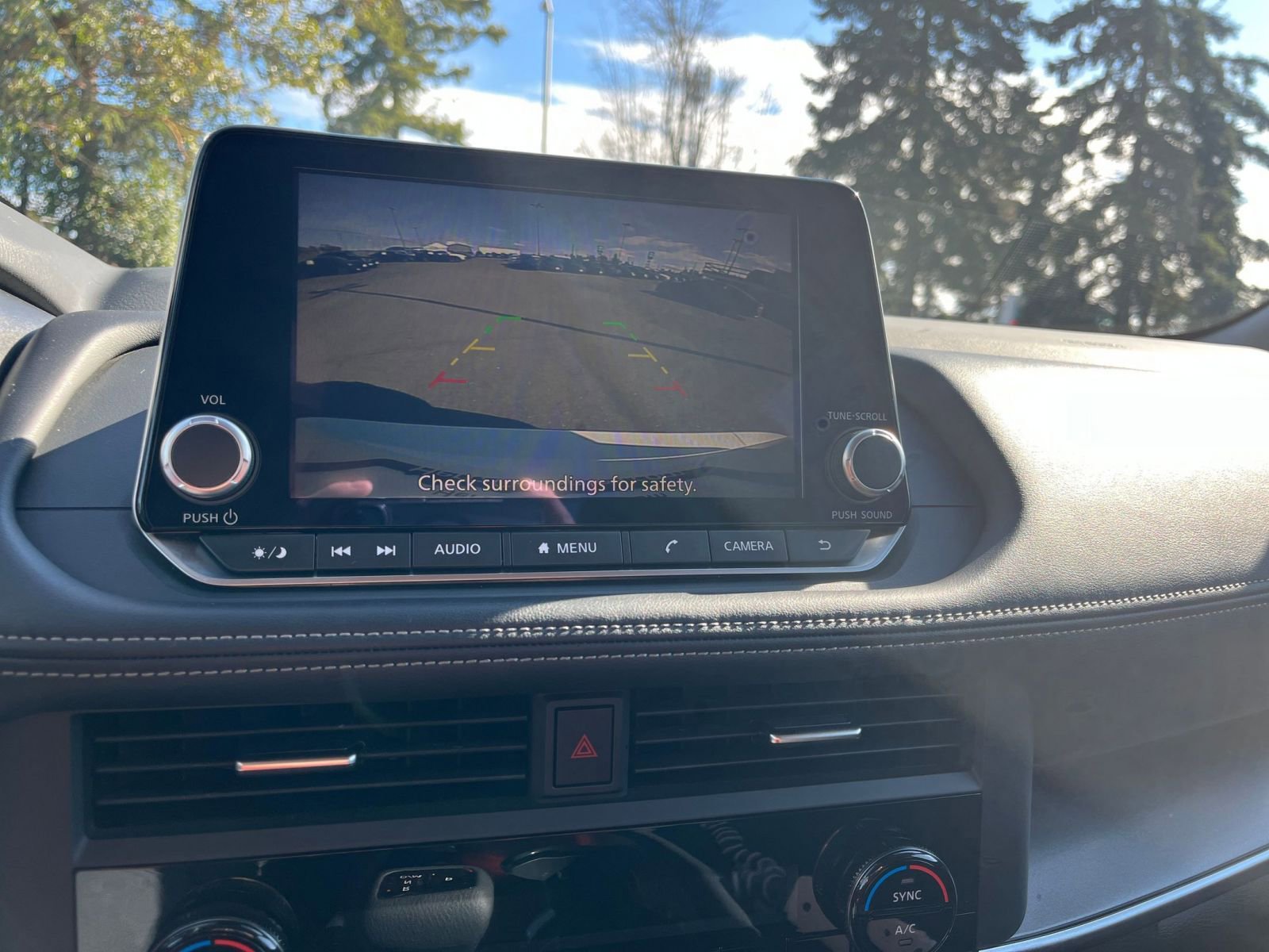 Thumbnail: 2025 Nissan Rogue - 25