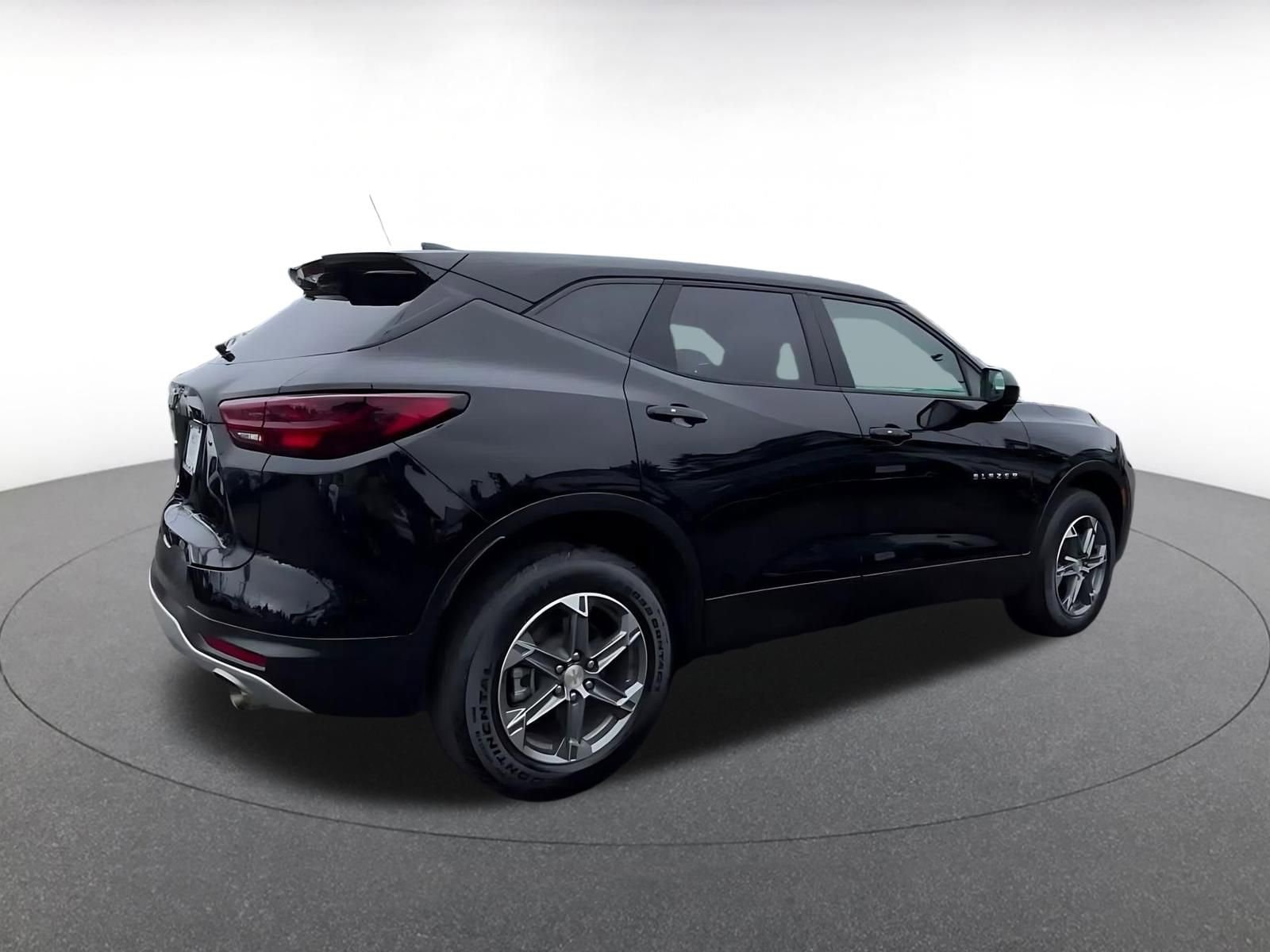 Thumbnail: 2025 Chevrolet Blazer - 15