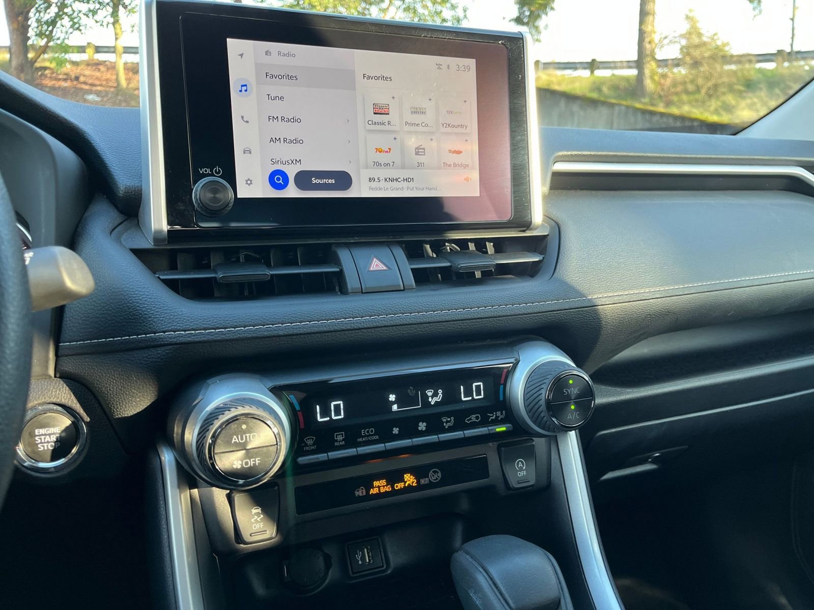 Thumbnail: 2025 Toyota RAV4 - 20