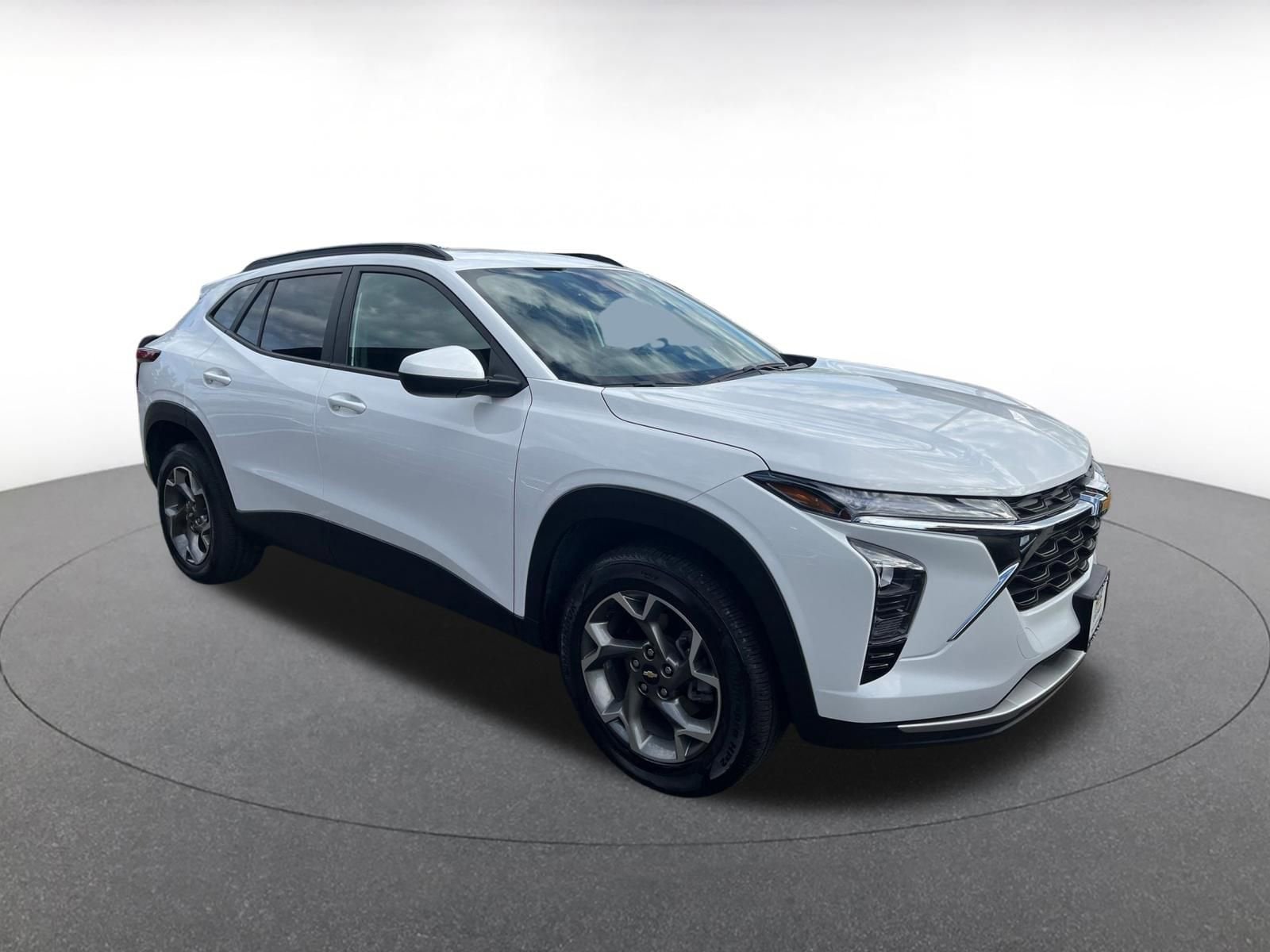 Thumbnail: 2025 Chevrolet Trax - 1