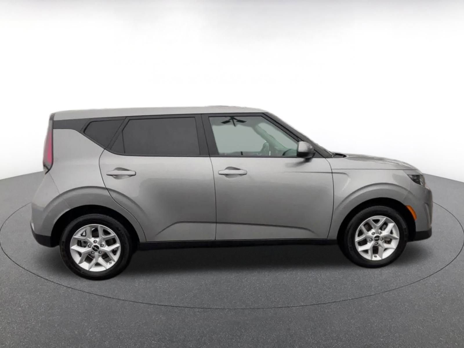 Thumbnail: 2025 Kia Soul - 16