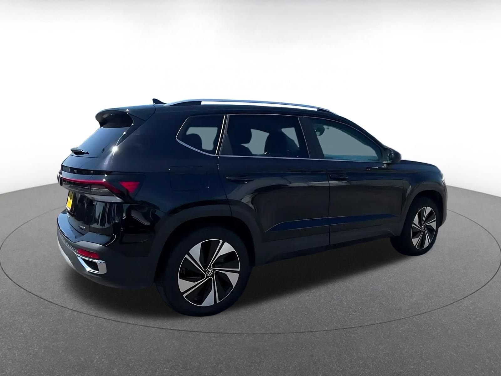 Thumbnail: 2026 Volkswagen Taos - 13